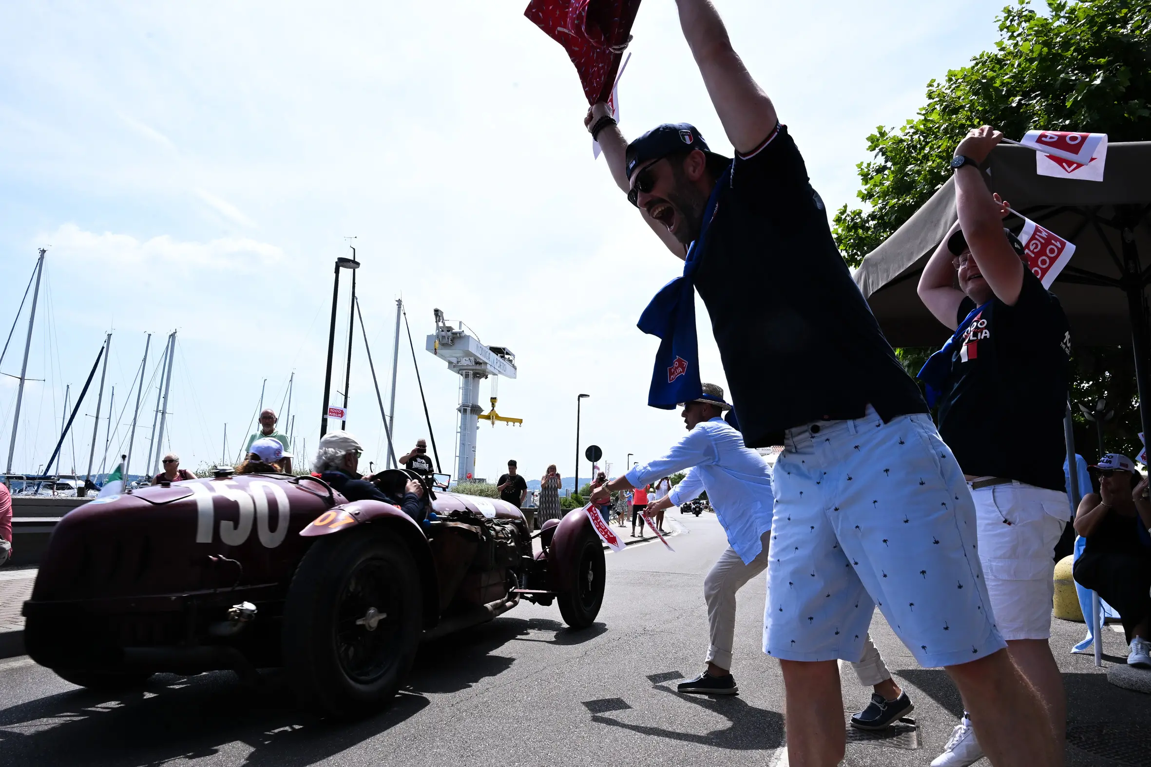 Mille Miglia 2025, il passaggio a Manerba del Garda