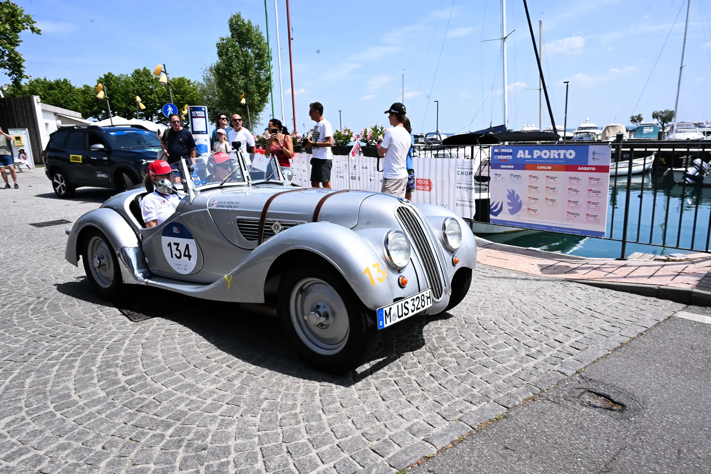 Mille Miglia 2025, il passaggio a Manerba del Garda