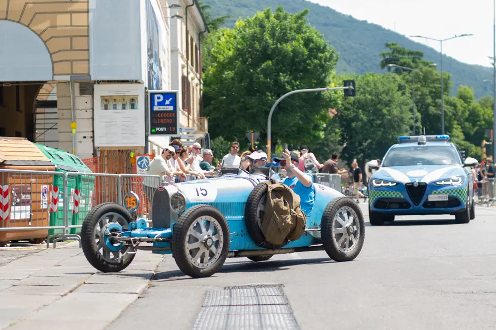 Mille Miglia 2025, il passaggio in Castello