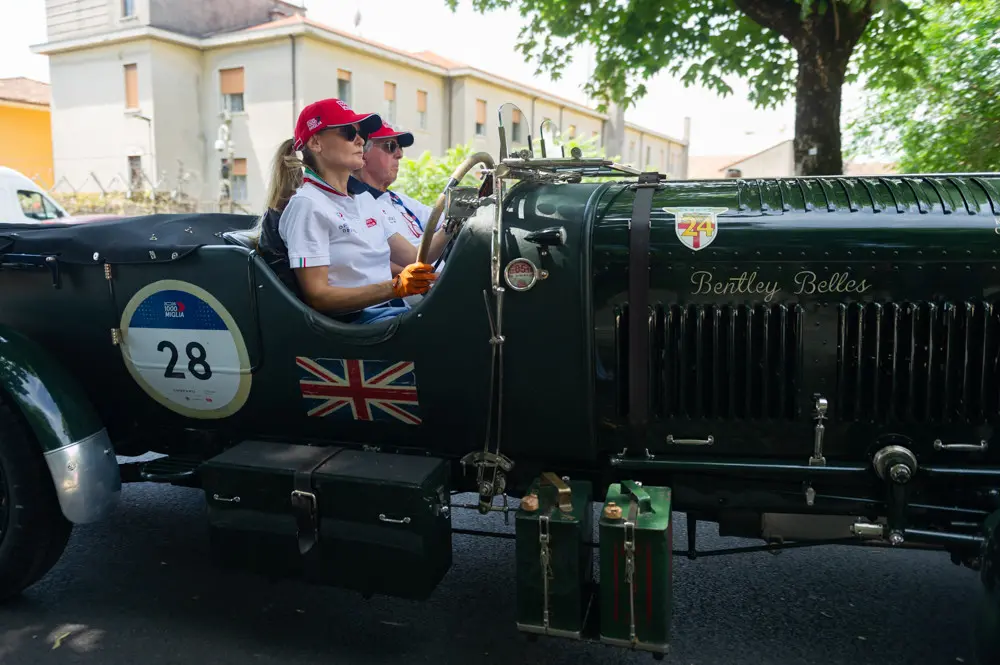 Mille Miglia 2025, il passaggio in Castello