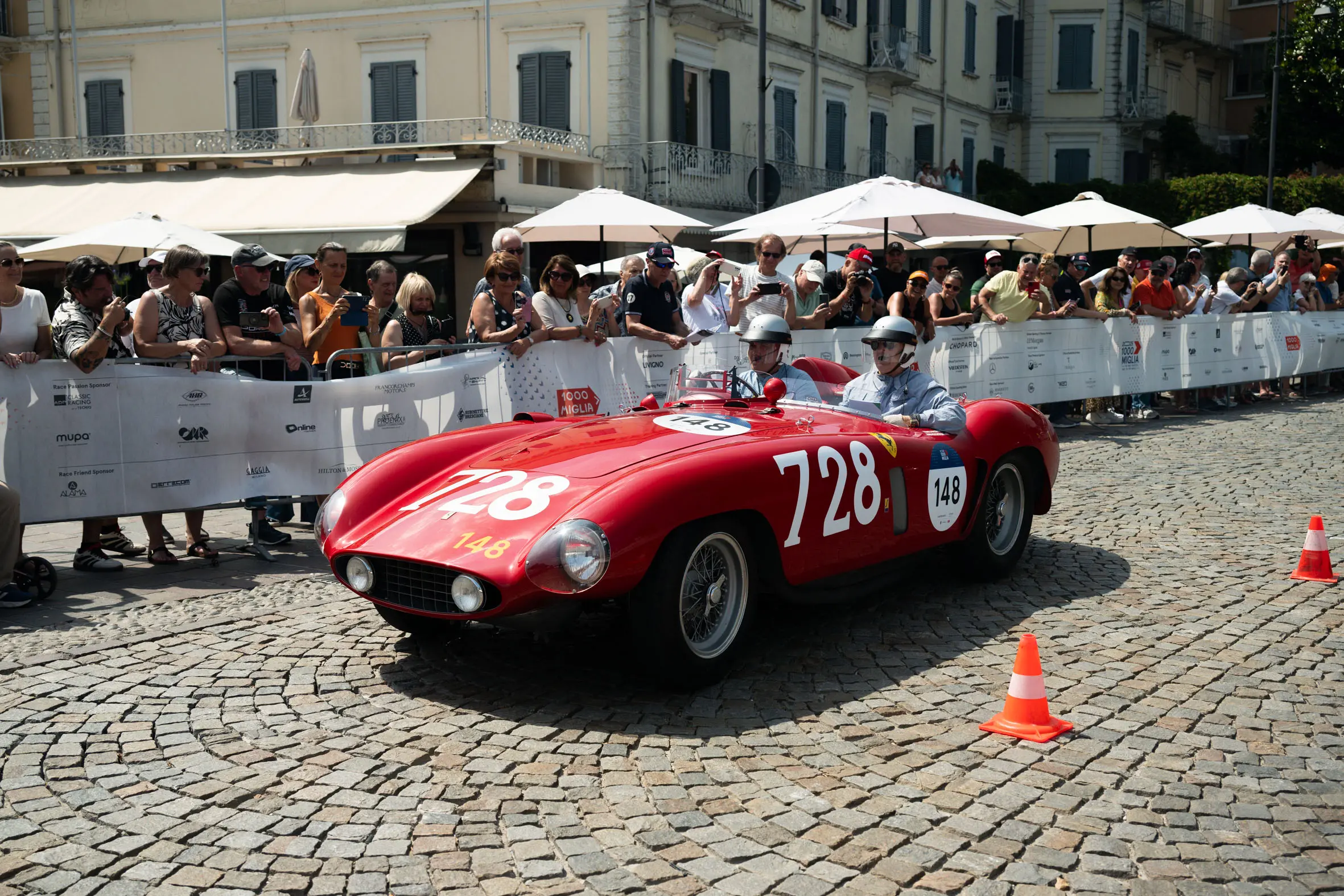 Mille Miglia 2025, il passaggio da Desenzano