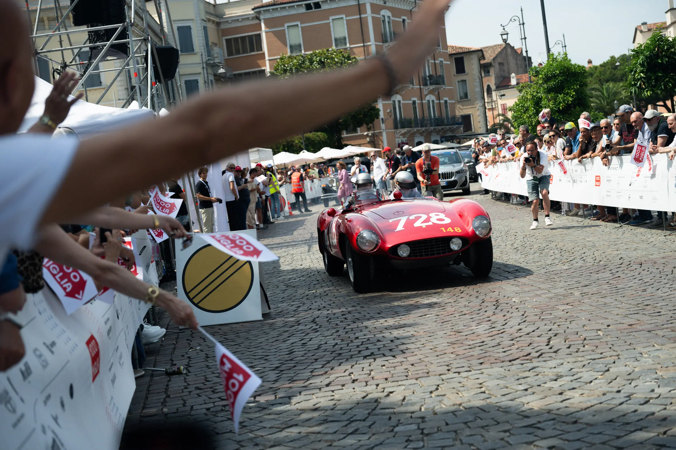 Mille Miglia 2025, il passaggio da Desenzano