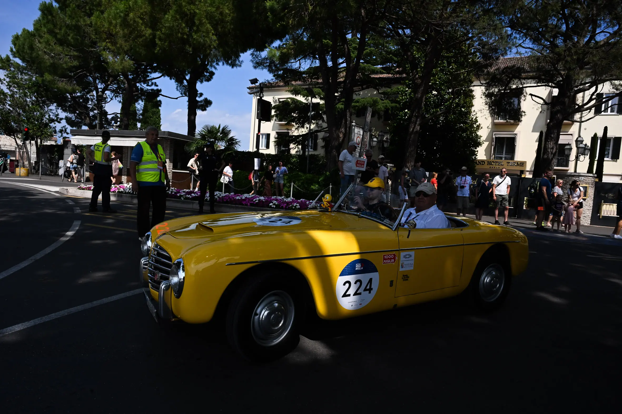 Mille Miglia 2025, il passaggio da Sirmione