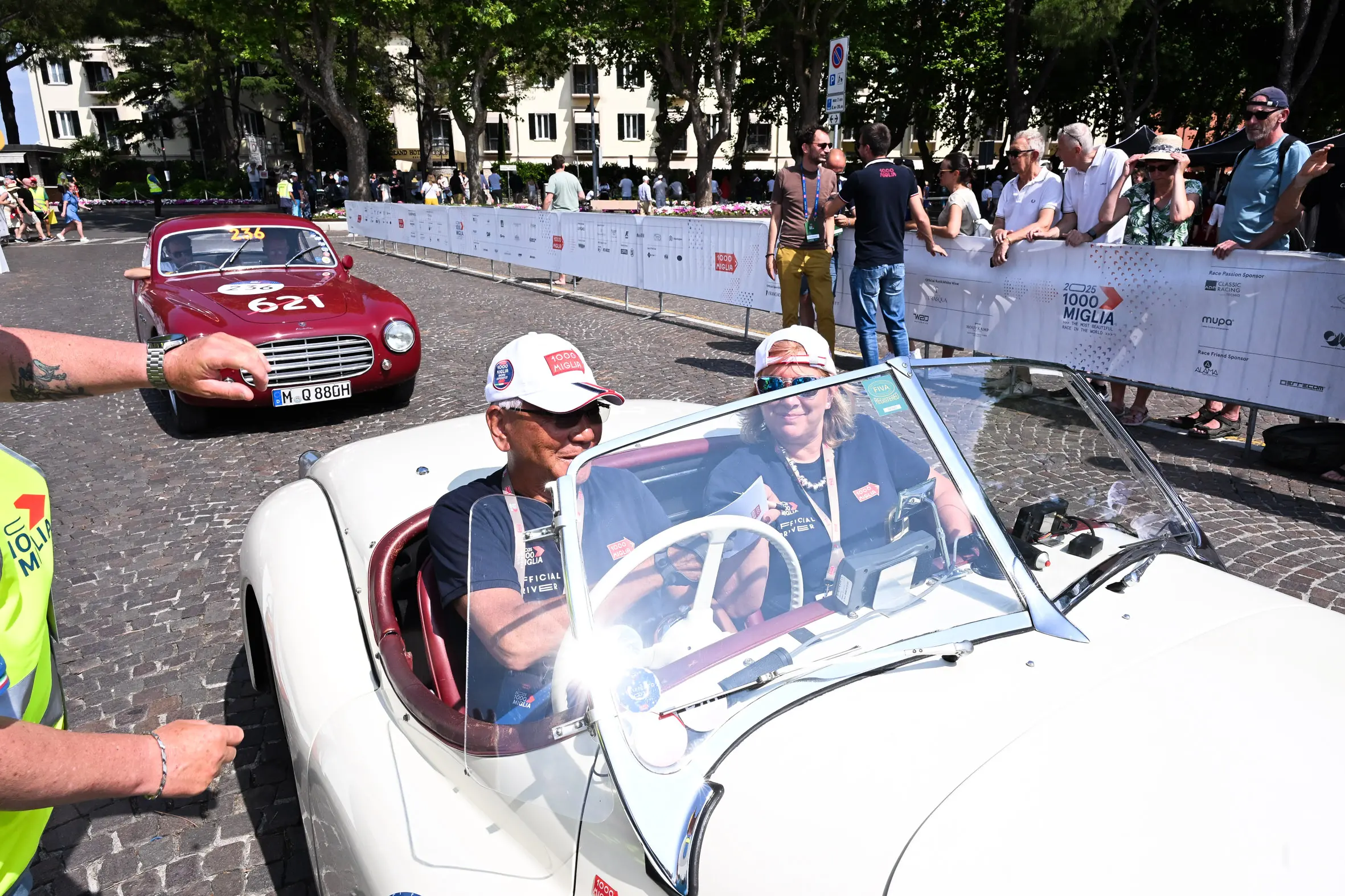 Mille Miglia 2025, il passaggio da Sirmione