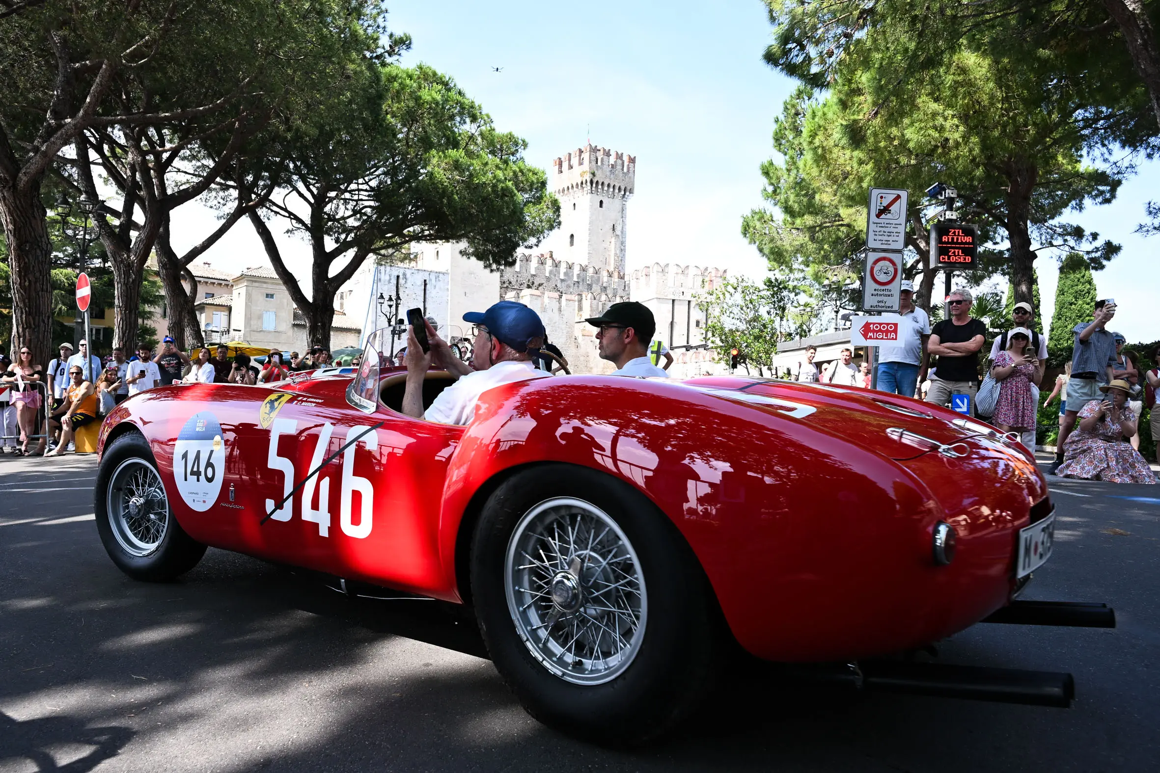 Mille Miglia 2025, il passaggio da Sirmione