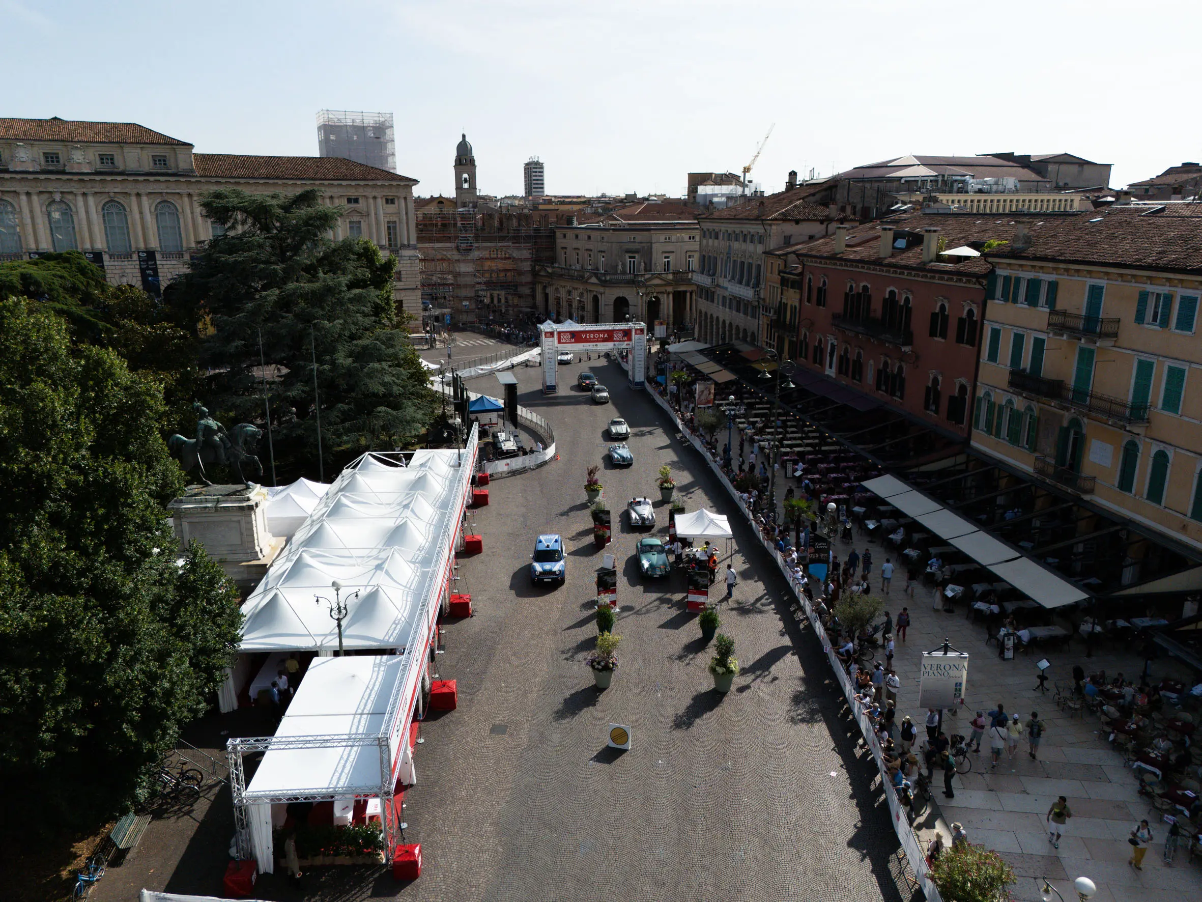 Mille Miglia 2025, il passaggio a Verona