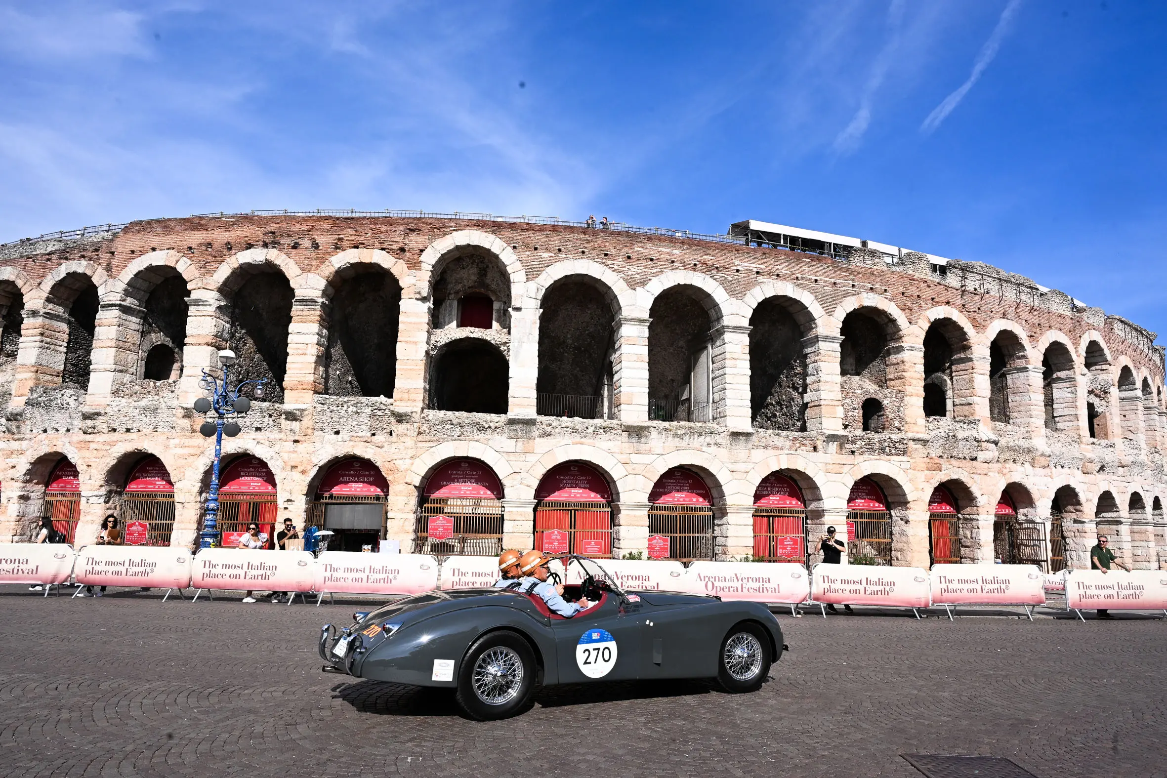 Mille Miglia 2025, il passaggio a Verona