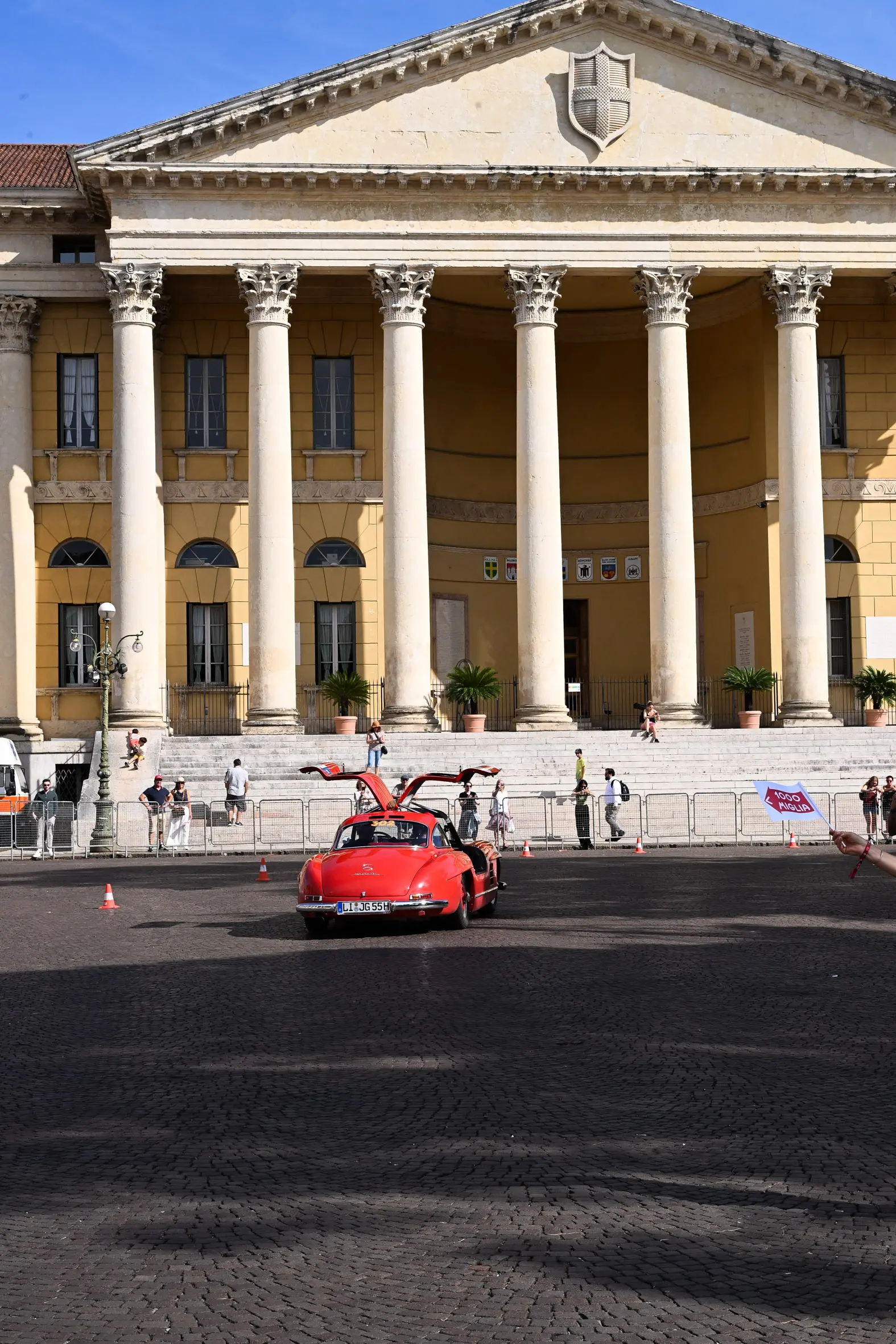 Mille Miglia 2025, il passaggio a Verona
