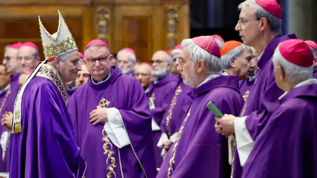 President of the Italian Bishops' Conference (CEI) Cardinal Matteo Zuppi (L) presides over the Eucharistic Celebration for the closing of Second Synodal Assembly, Saint Peter's Basilica, Vatican City, 03 April 2025. ANSA/FABIO FRUSTACI