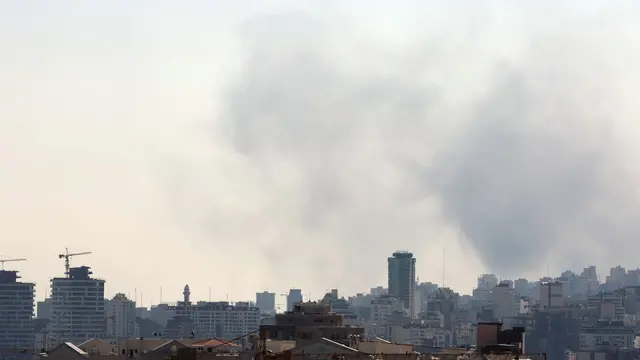 epa12181041 Smoke rises after an Israel airstrike in central Tehran, Iran, 17 June 2025. Israel has been conducting strikes across Iran since 13 June, targeting nuclear, military and energy facilities, prompting Iran to launch retaliatory waves of missiles and drones toward Israel. EPA/ABEDIN TAHERKENAREH