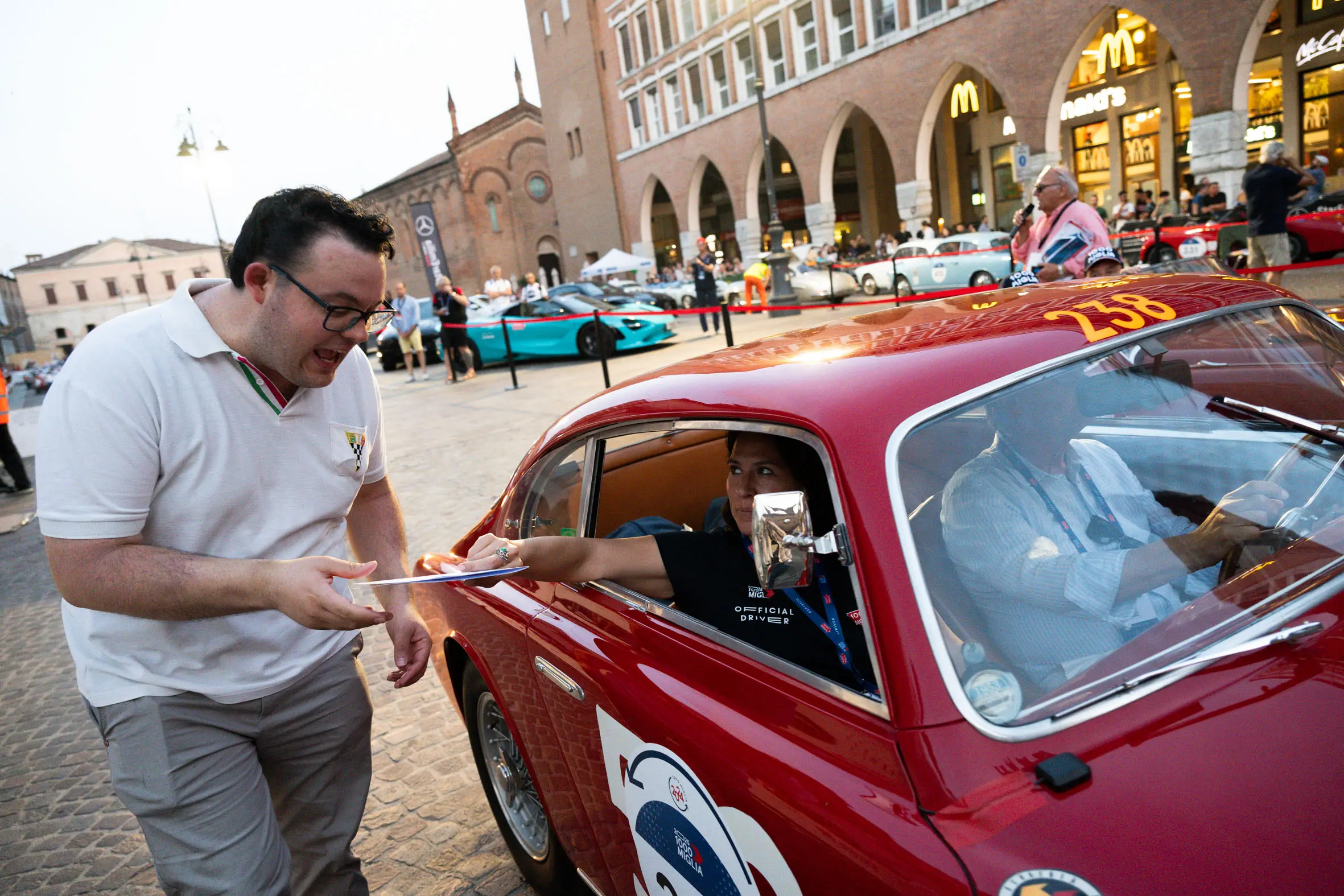Mille Miglia 2025, il passaggio a Ferrara