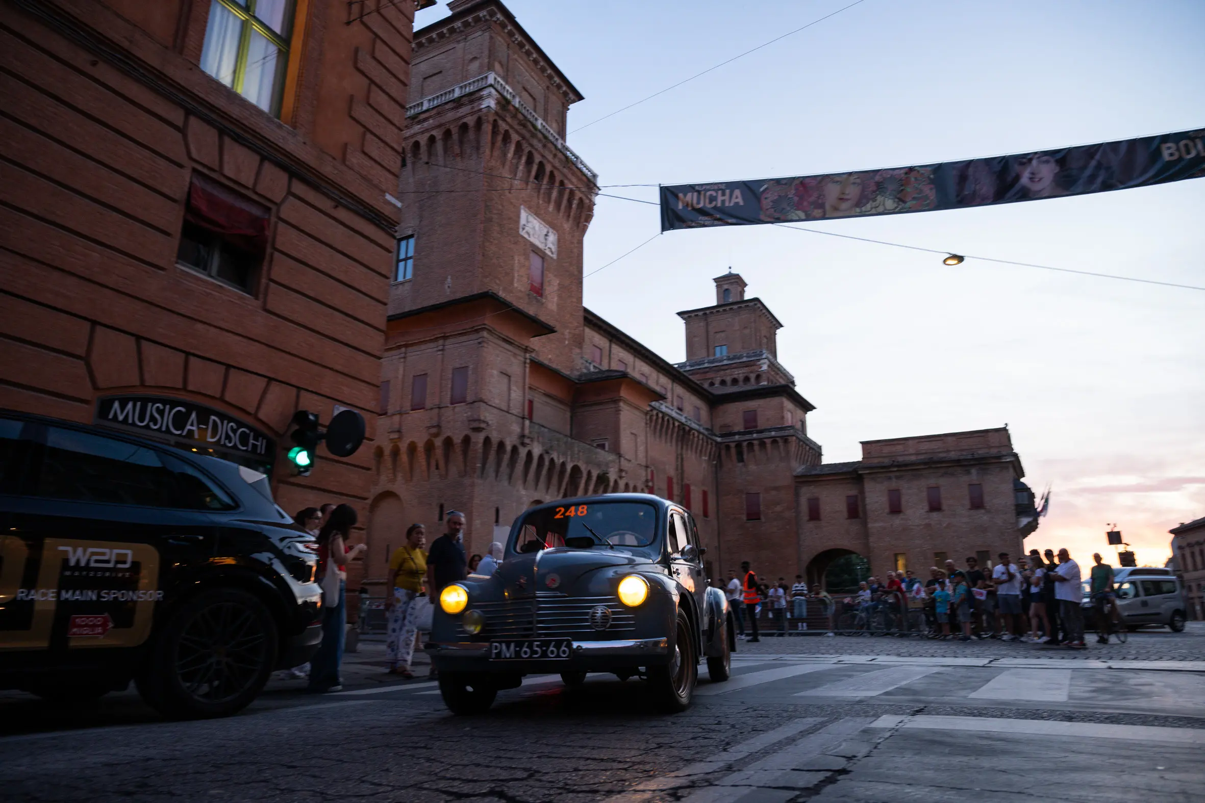 Mille Miglia 2025, il passaggio a Ferrara