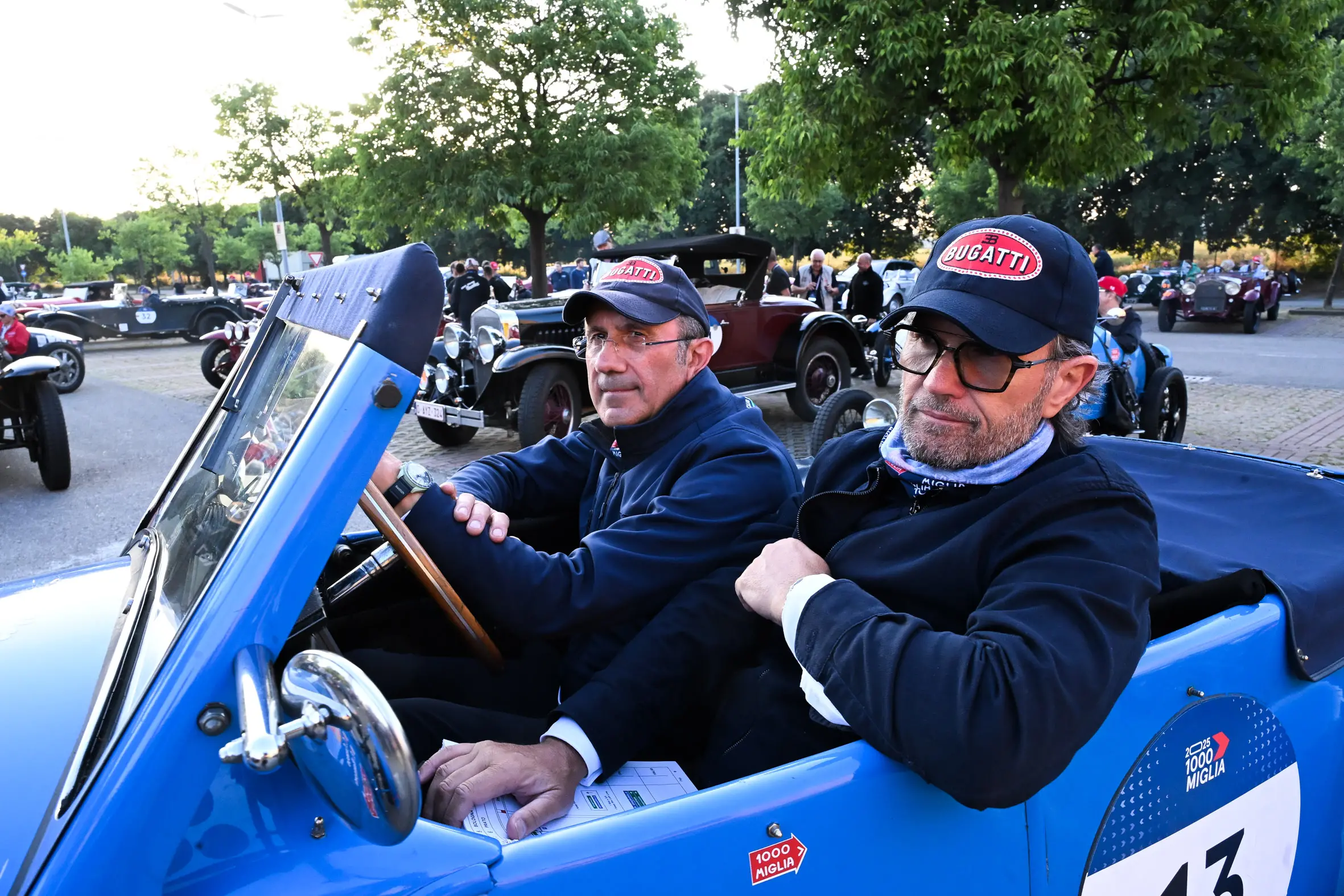 CRONACA BRESCIA MILLE MIGLIA 2025 PARTENZA BOLOGNA NELLA FOTO UN MOMENTO Ezio Ronzoni & Carlo Cracco  18-06-2025 Newreporter@Checchi-Favretto