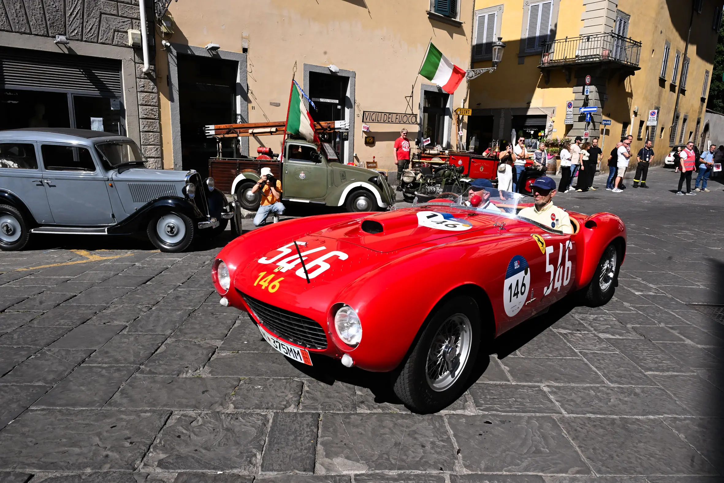 Mille Miglia 2025, il passaggio da Prato