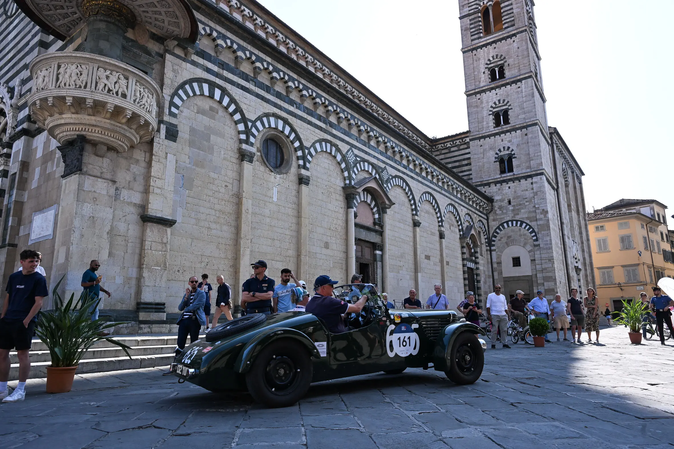 Mille Miglia 2025, il passaggio da Prato
