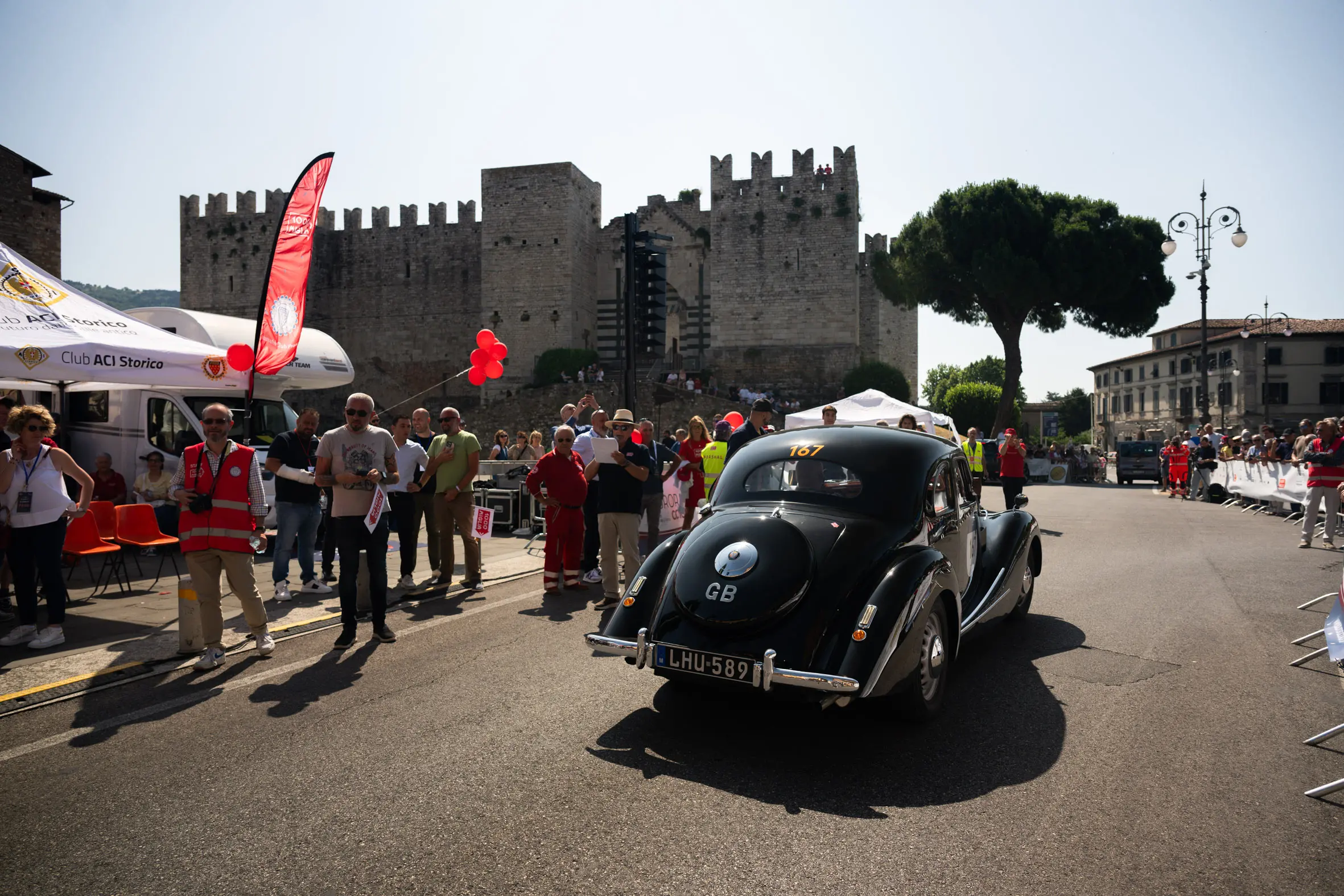 Mille Miglia 2025, il passaggio da Prato