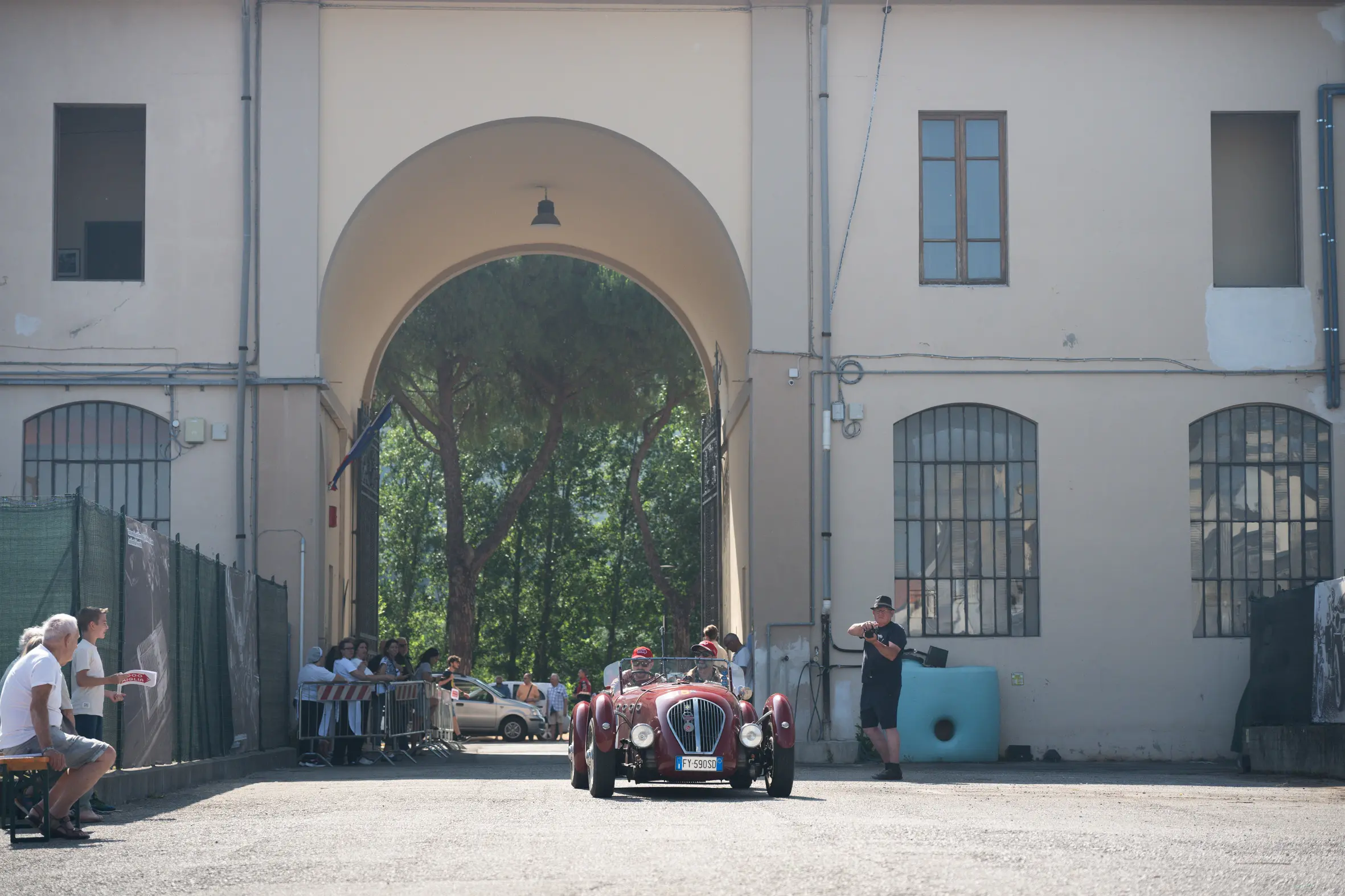 Mille Miglia 2025, il passaggio ex fabbrica Calamai