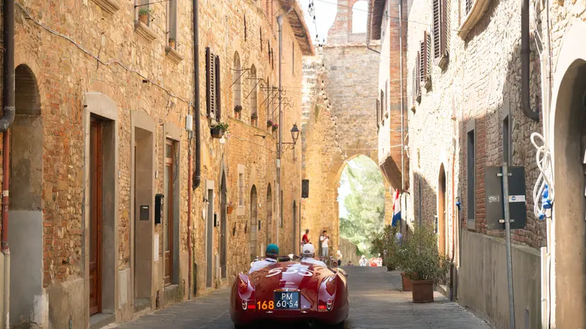 Mille Miglia 2025, il passaggio da Barberino Val D'elsa