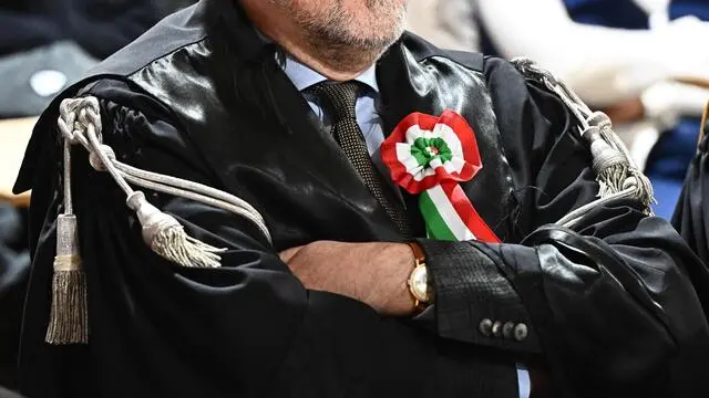 Sciopero dej Magistrati genovesi a Palazzo di Giustizia. L'attore Antonio Albanese leggera' un testo di Pietro Calamandrei. Genova, 27 febbraio 2025. ANSA/LUCA ZENNARO