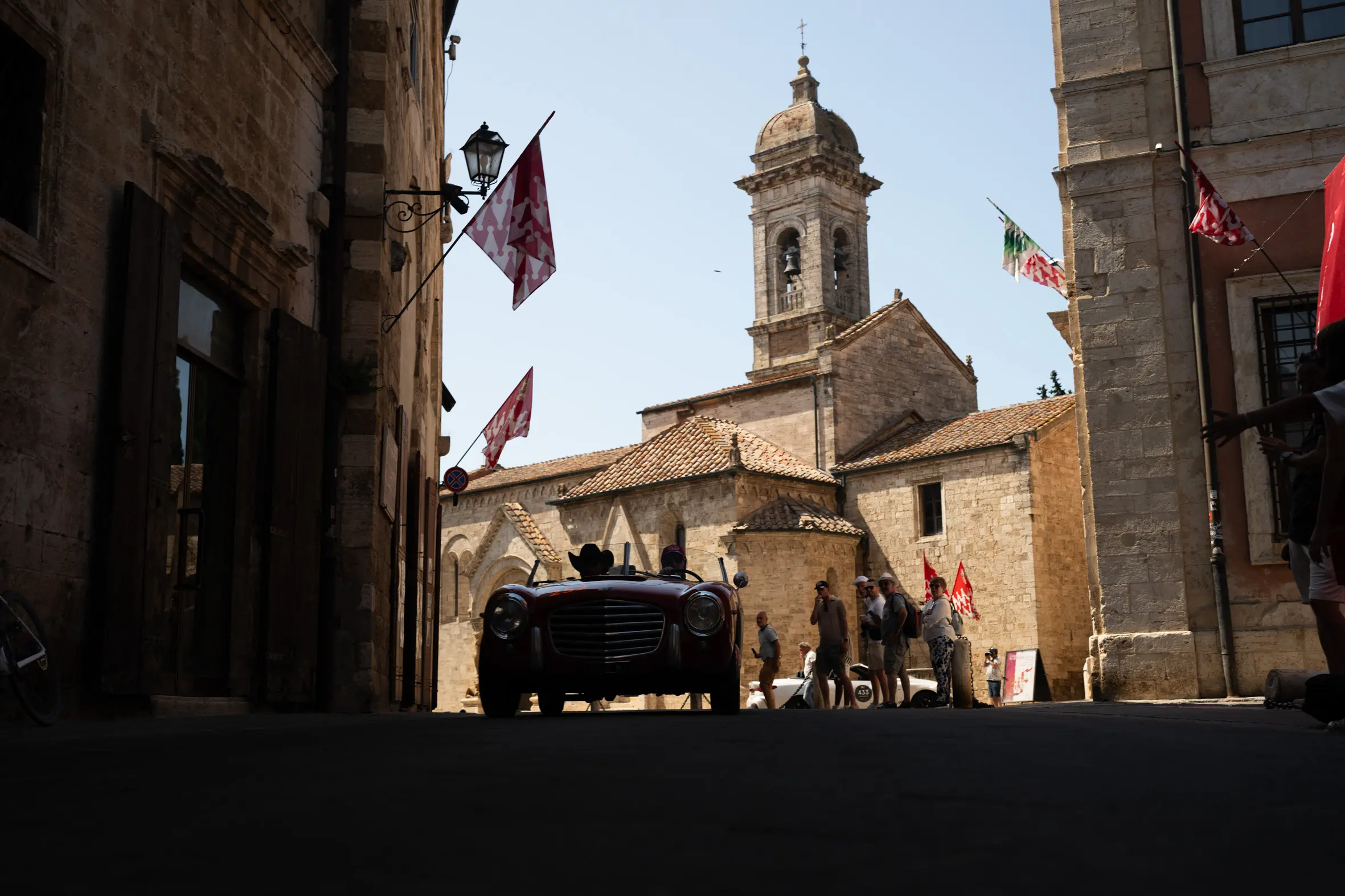 Mille Miglia 2025, il passaggio da San Quirico
