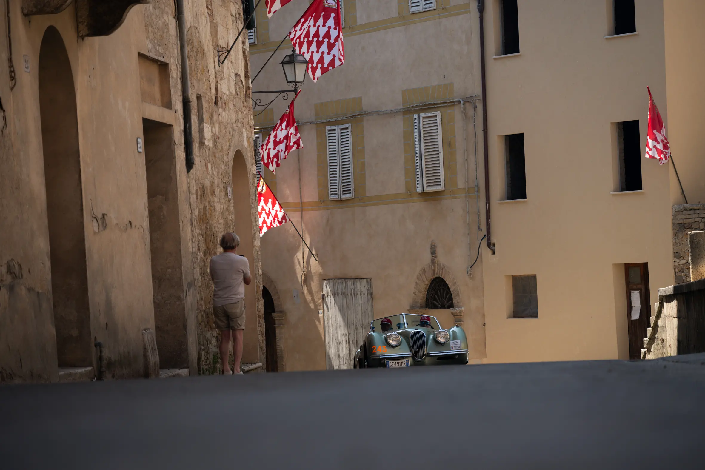 Mille Miglia 2025, il passaggio da San Quirico