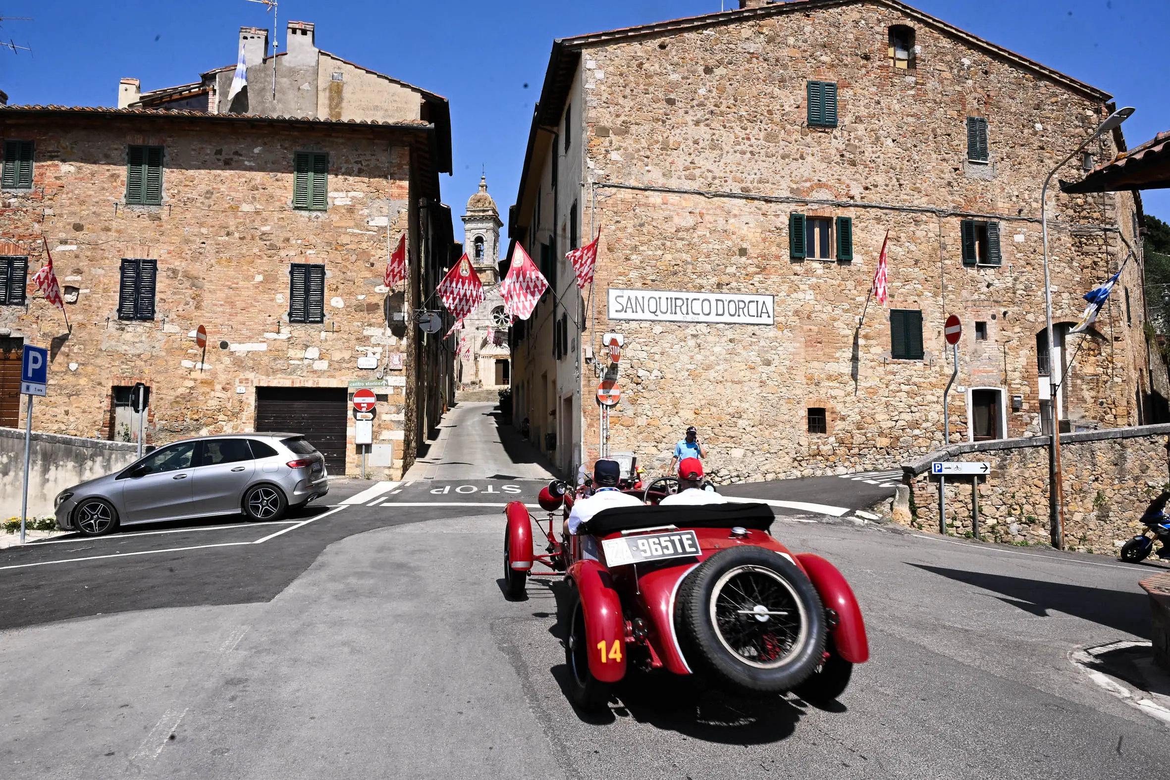 Mille Miglia 2025, il passaggio da San Quirico