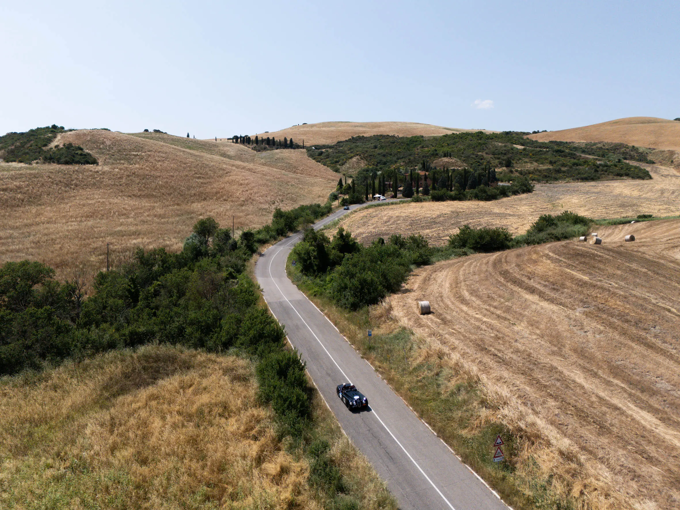 Mille Miglia 2025, il passaggio dalla Via Francigena
