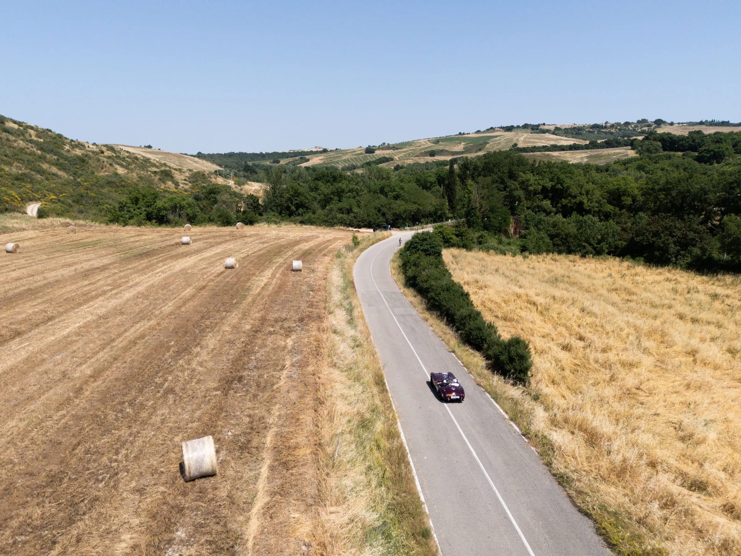 Mille Miglia 2025, il passaggio dalla Via Francigena
