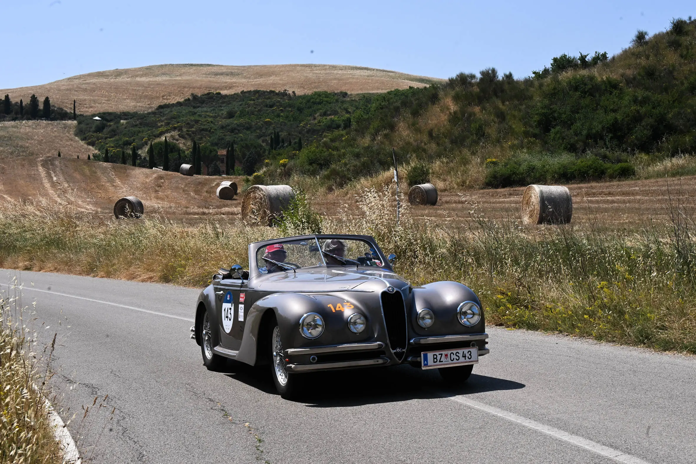 Mille Miglia 2025, il passaggio dalla Via Francigena
