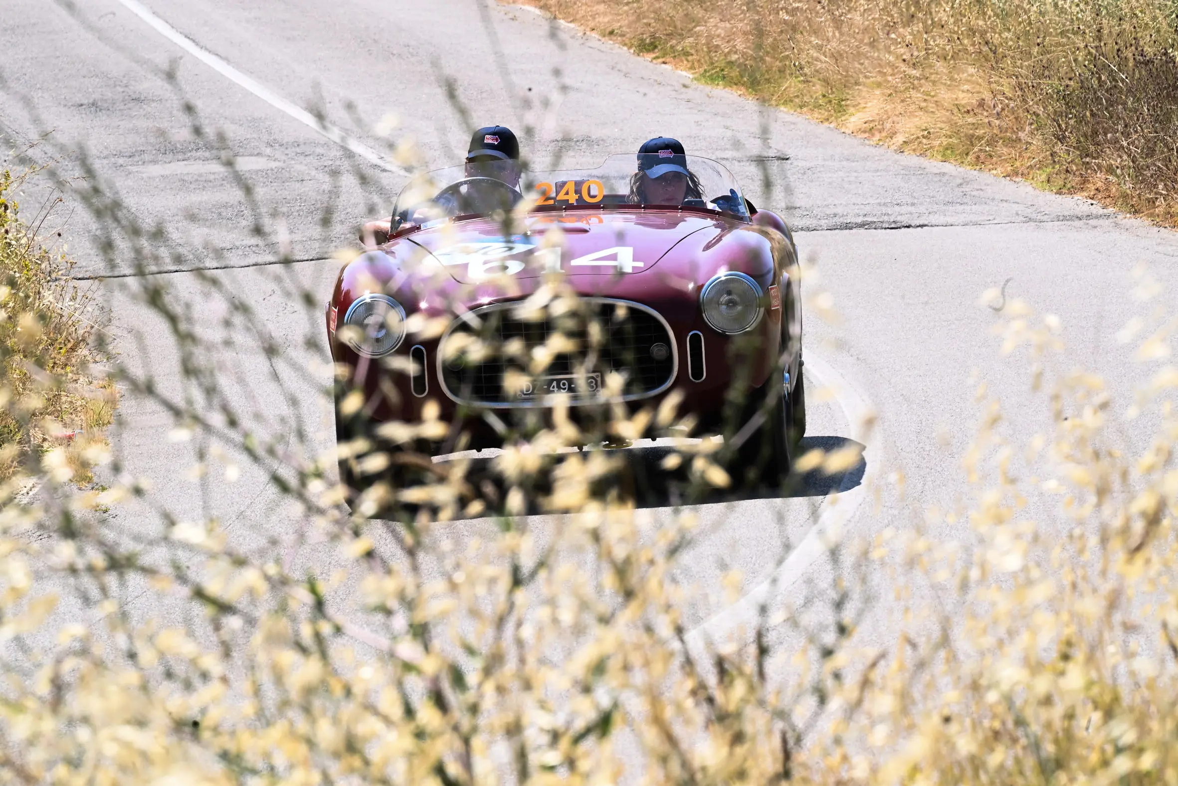 Mille Miglia 2025, il passaggio dalla Via Francigena