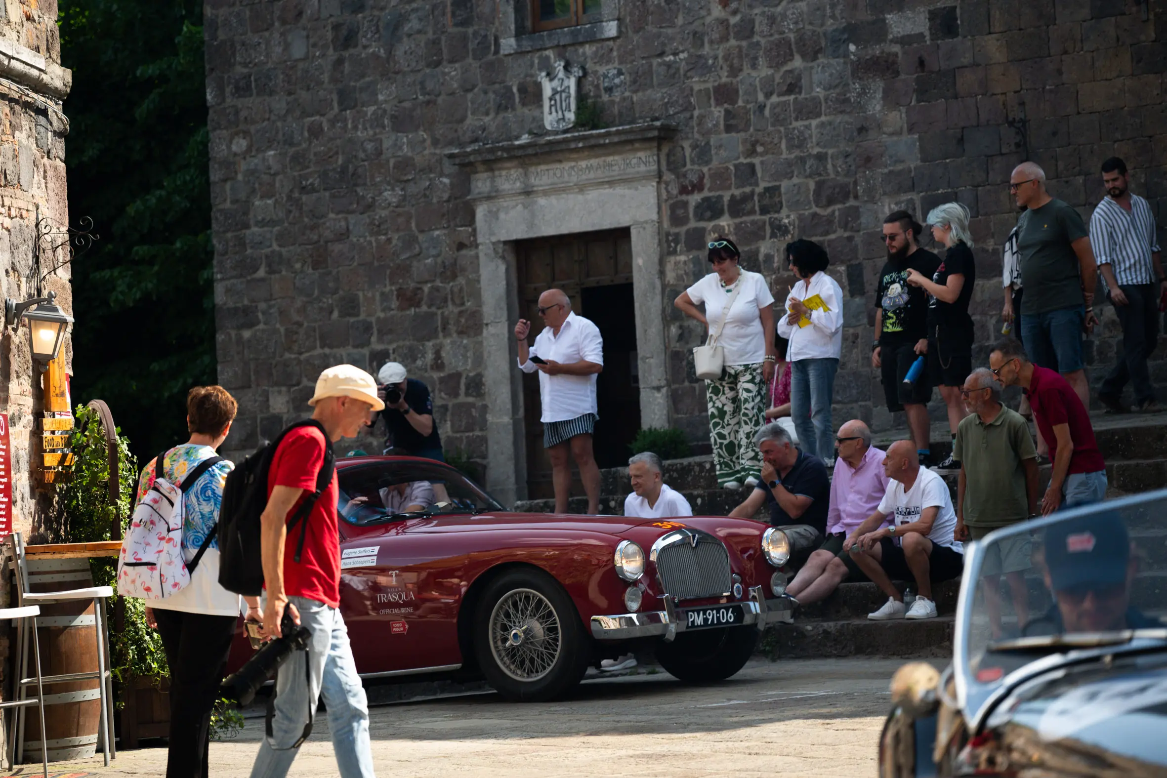 Mille Miglia 2025, il passaggio da Radicofani