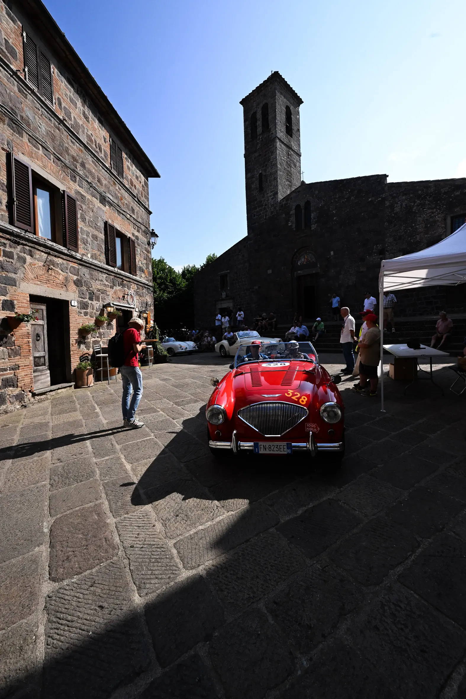 Mille Miglia 2025, il passaggio da Radicofani