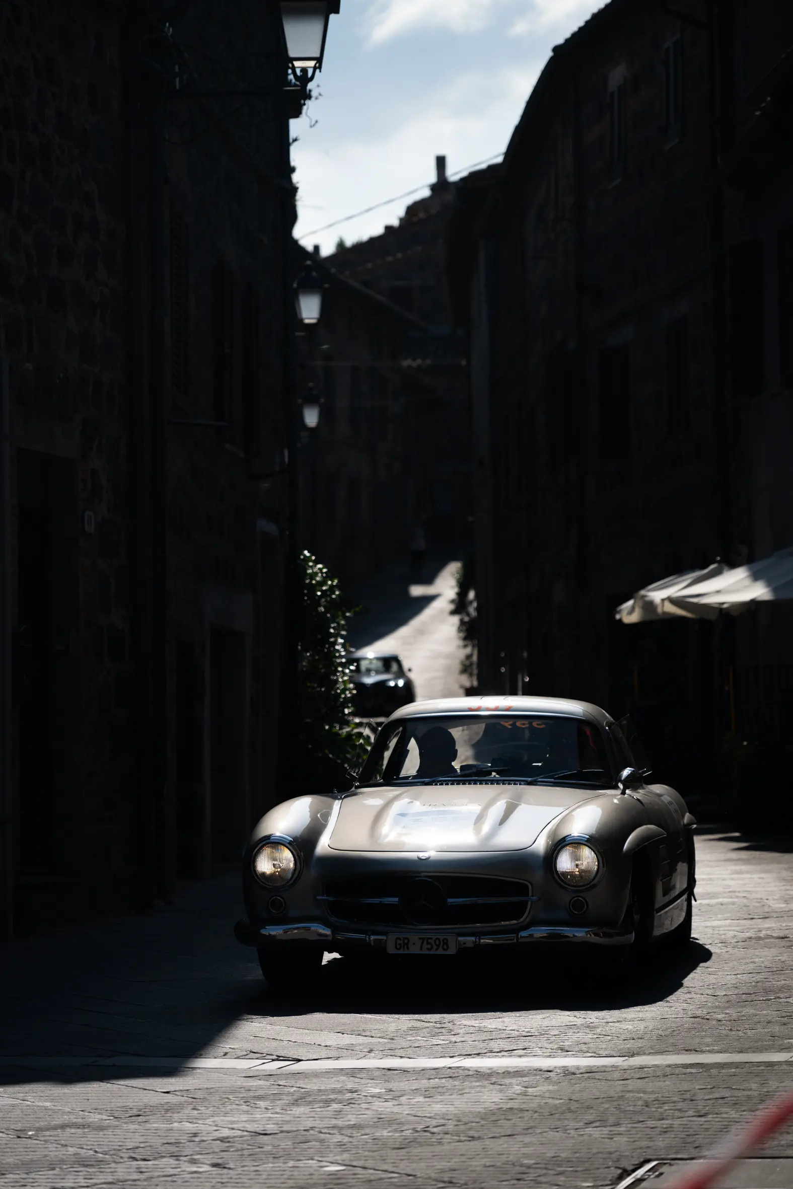 Mille Miglia 2025, il passaggio da Radicofani