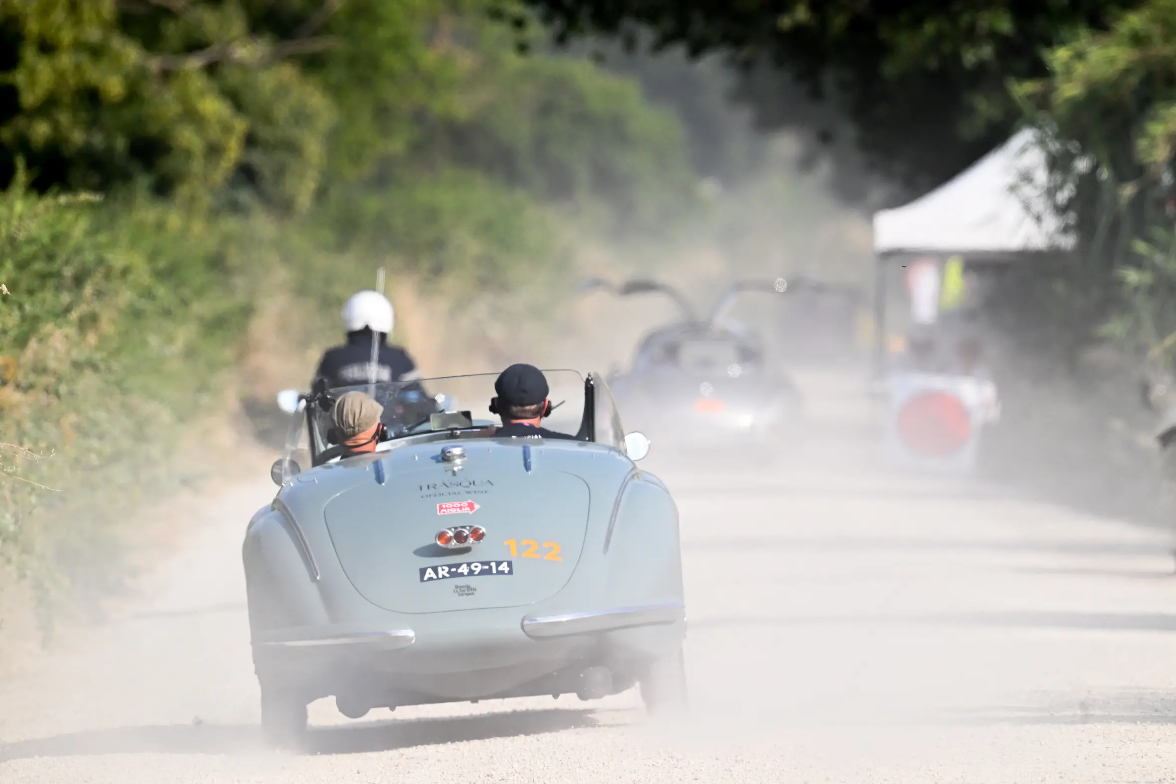 Mille Miglia 2025, il passaggio al lago di Bolsena