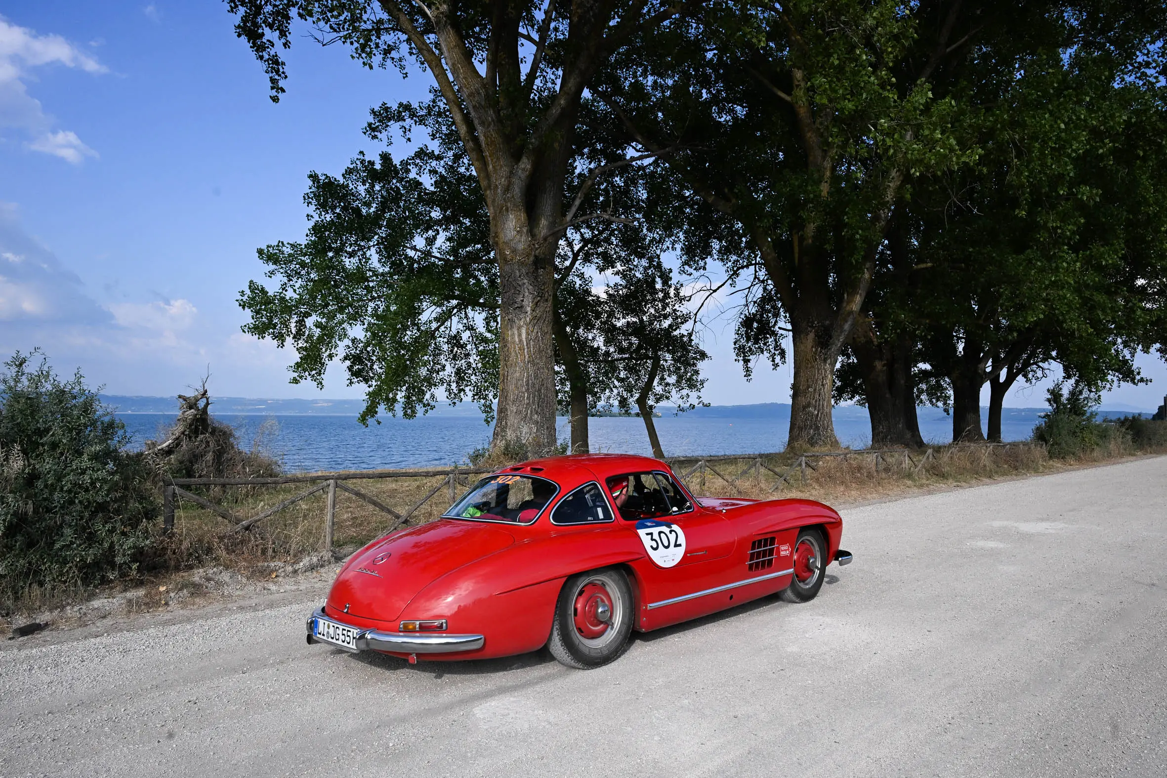 Mille Miglia 2025, il passaggio al lago di Bolsena