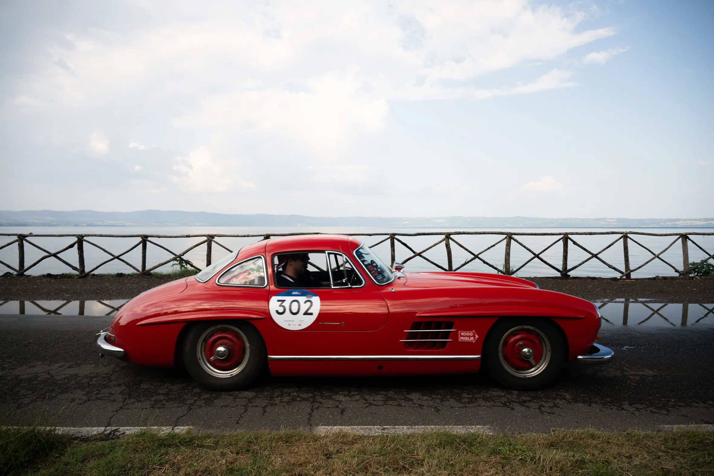 Mille Miglia 2025, il passaggio dal lago di Bolsena