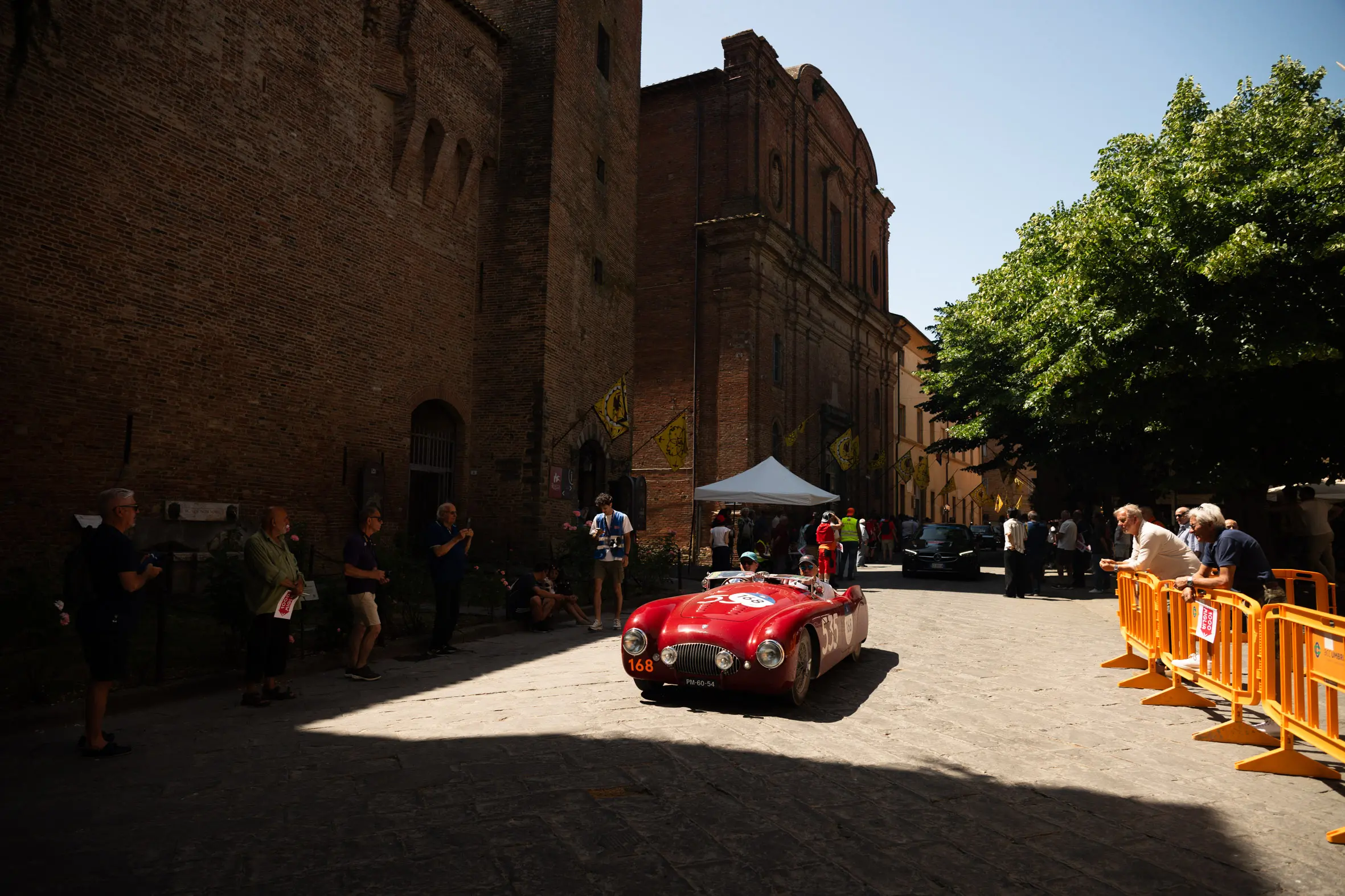 Mille Miglia 2025, il passaggio da Città della Pieve