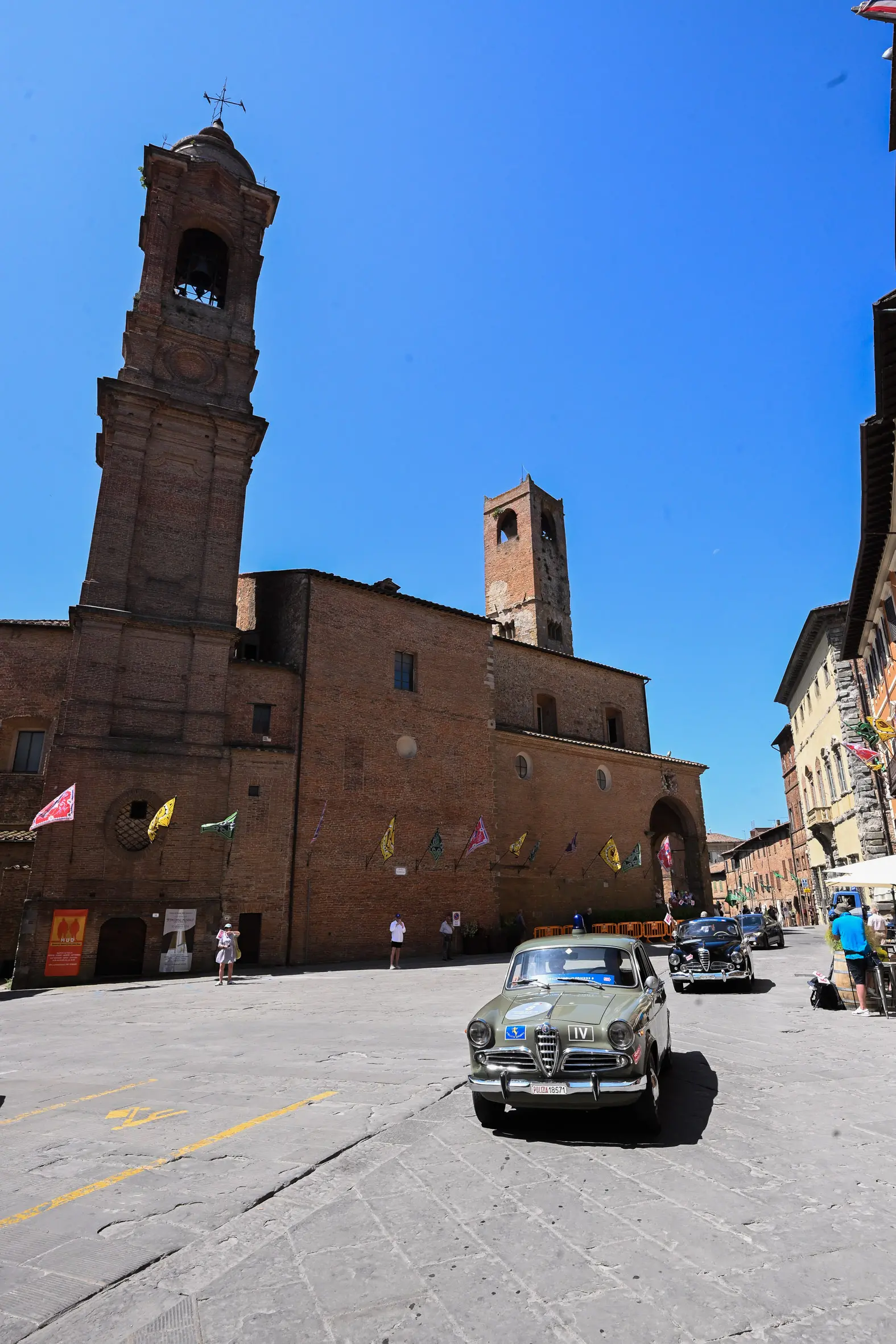 Mille Miglia 2025, il passaggio da Città della Pieve