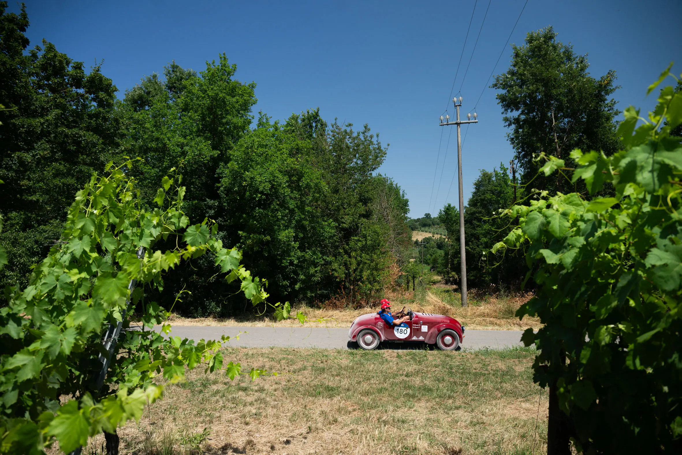 Mille Miglia 2025, il passaggio da Montepulciano