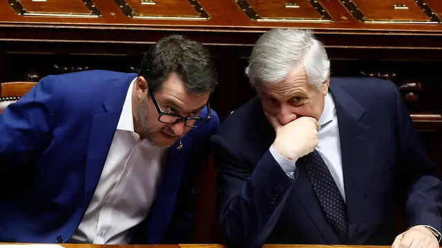 Il ministro degli Esteri Antonio Tajani e il ministro delle infrastrutture e dei trasporti Matteo Salvini durante l’informativa su Gaza, presso la Camera dei Deputati, Roma, 28 maggio 2025, ANSA/VINCENZO LIVIERI