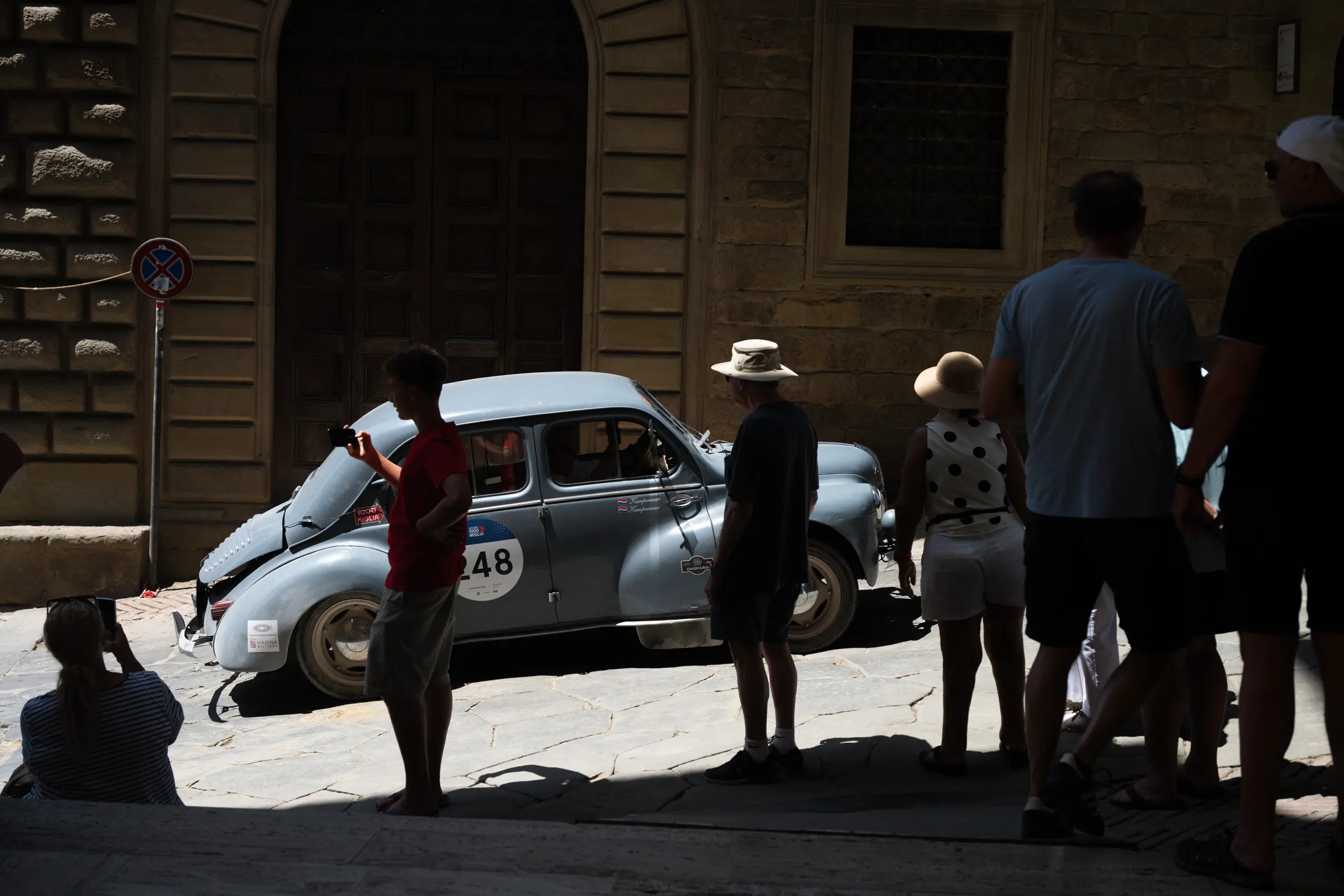 Mille Miglia 2025, la pausa pranzo ad Arezzo