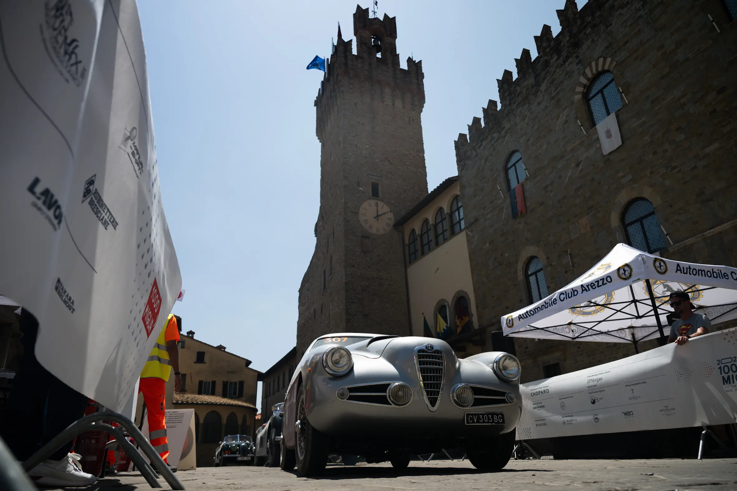 Mille Miglia 2025, la pausa pranzo ad Arezzo