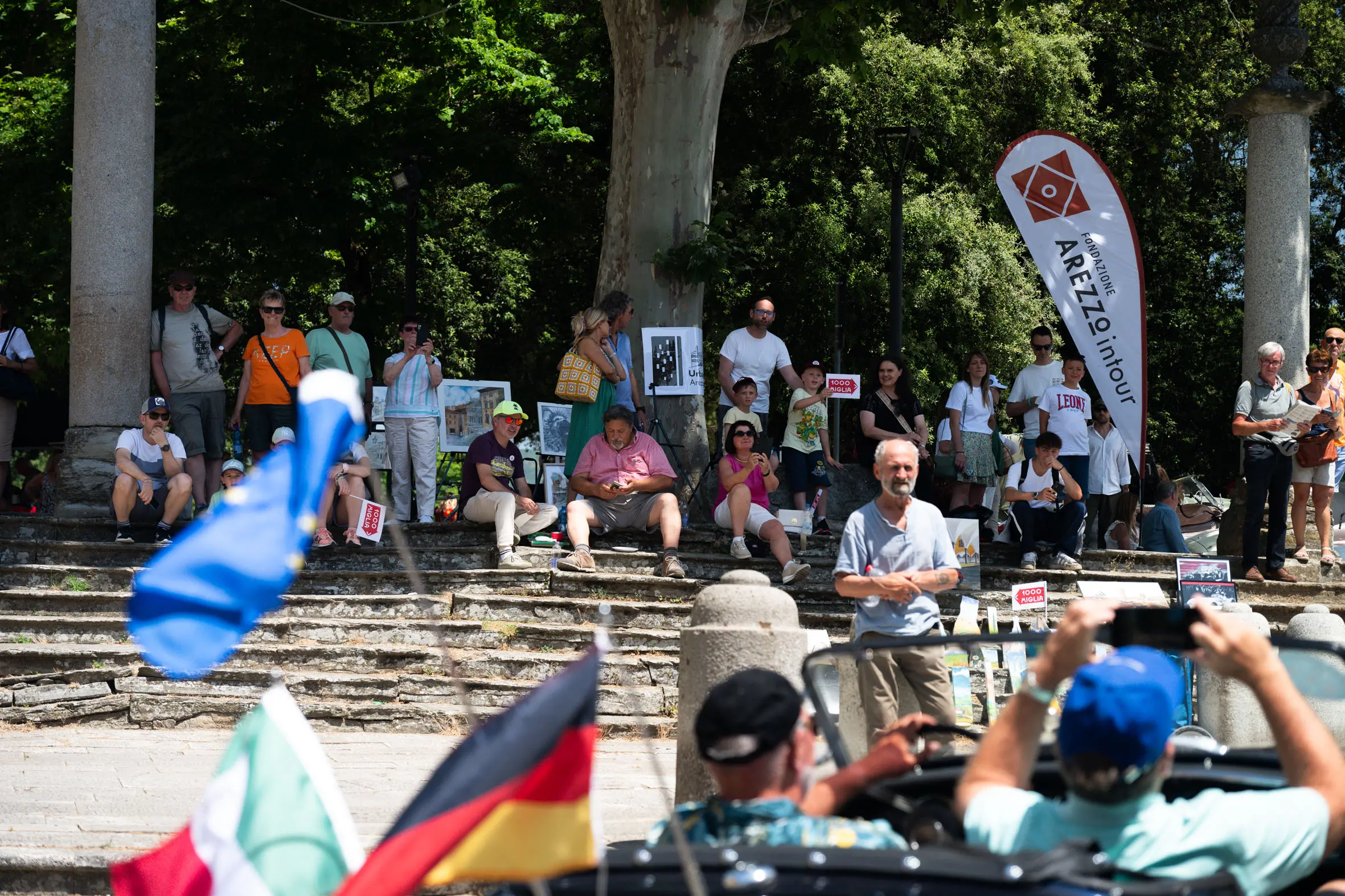 Mille Miglia 2025, la pausa pranzo ad Arezzo