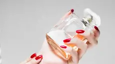 Un flacone di profumo era l'obiettivo del furto