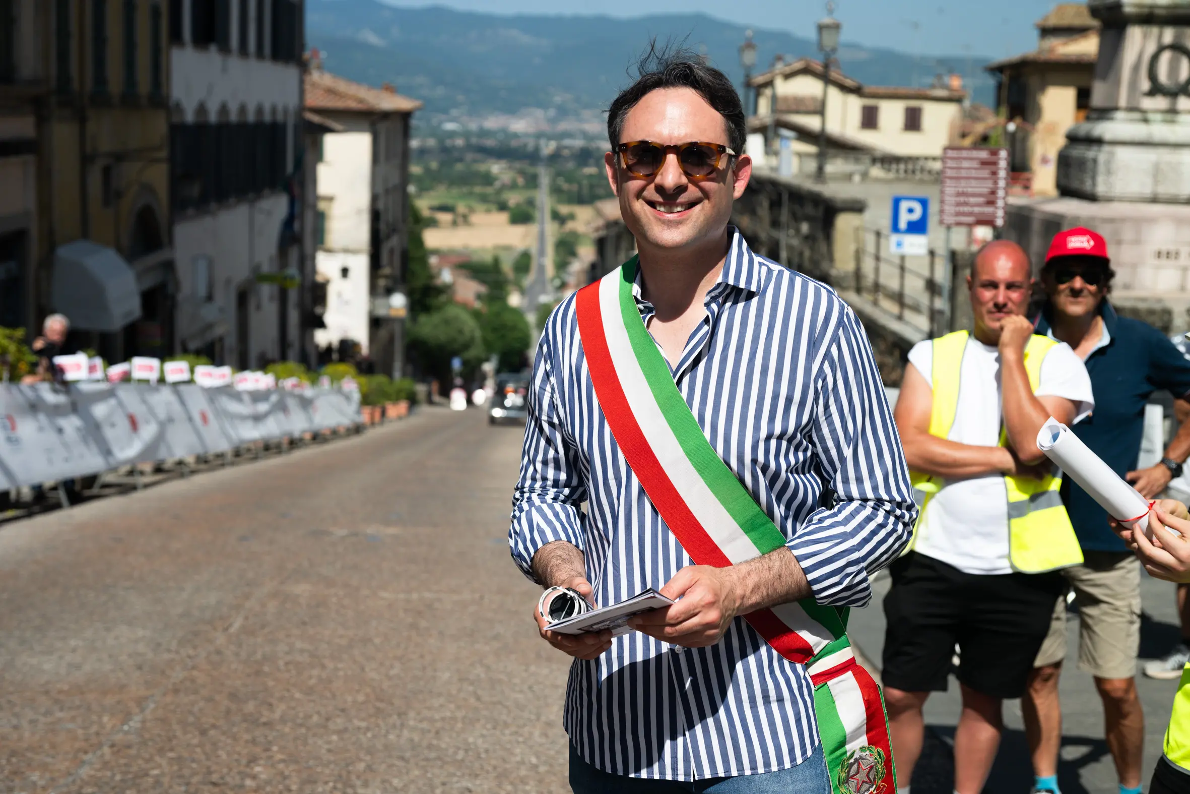 Mille Miglia 2025, la pausa pranzo ad Anghiari