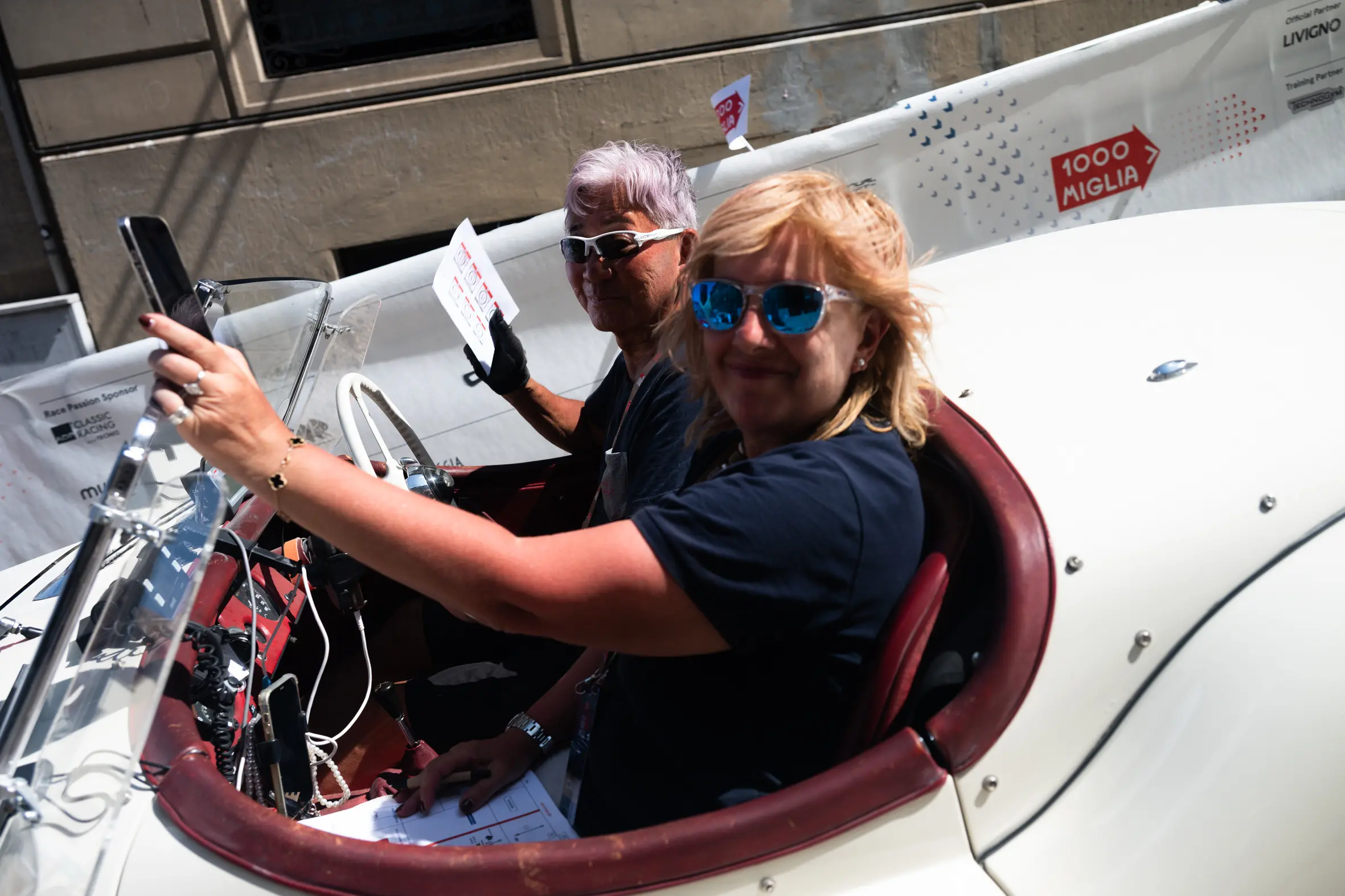 Mille Miglia 2025, la pausa pranzo ad Anghiari