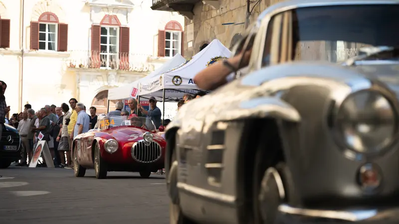 Mille Miglia 2025, il passaggio da Sansepolcro