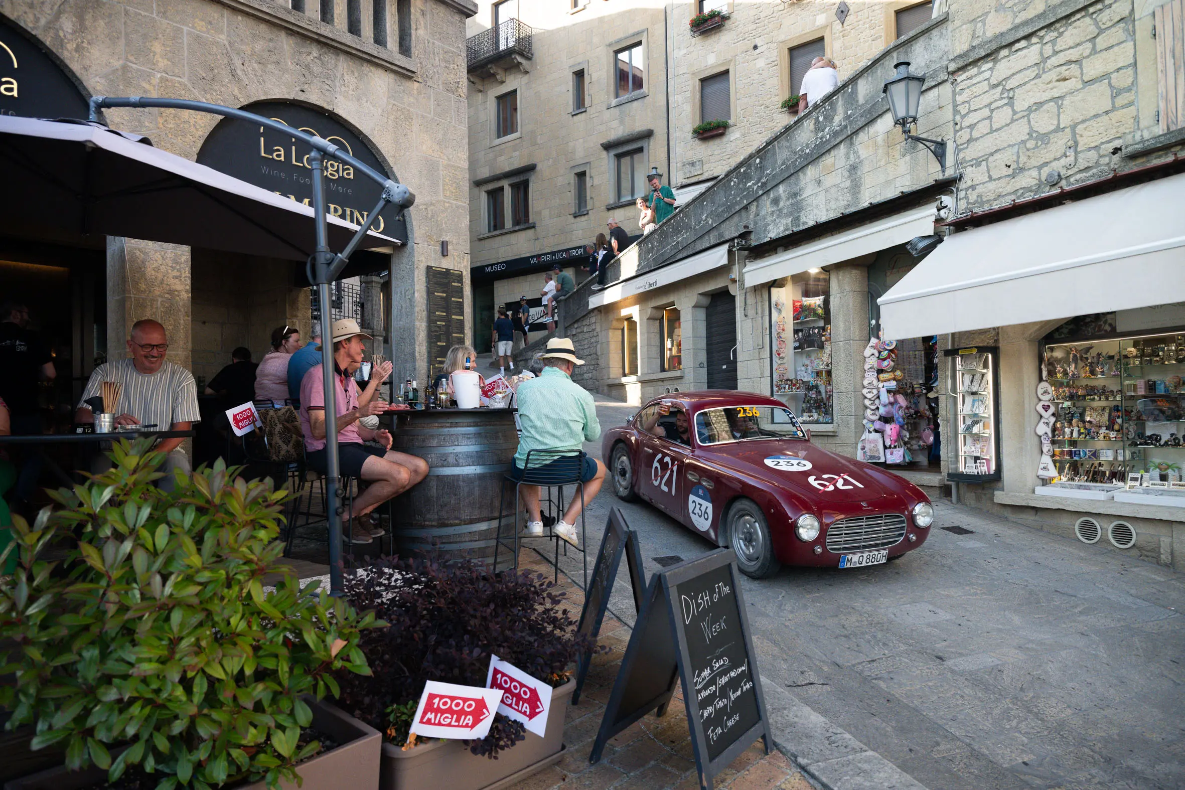 Mille Miglia 2025, il passaggio da San Marino