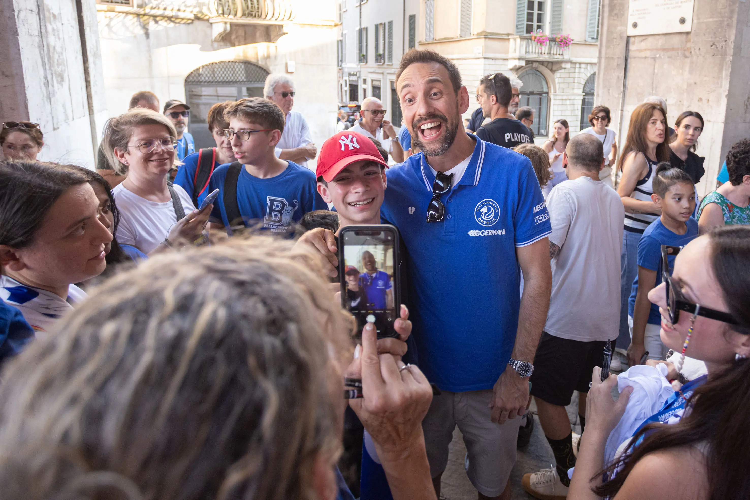 Brescia celebra in piazza la Germani