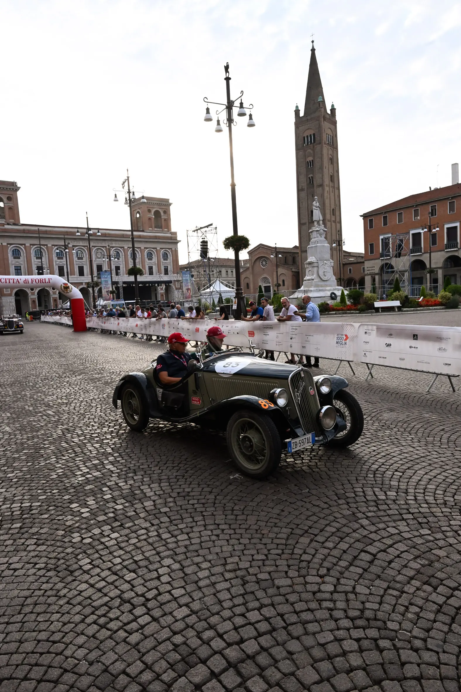 Mille Miglia 2025, il passaggio da Forlì